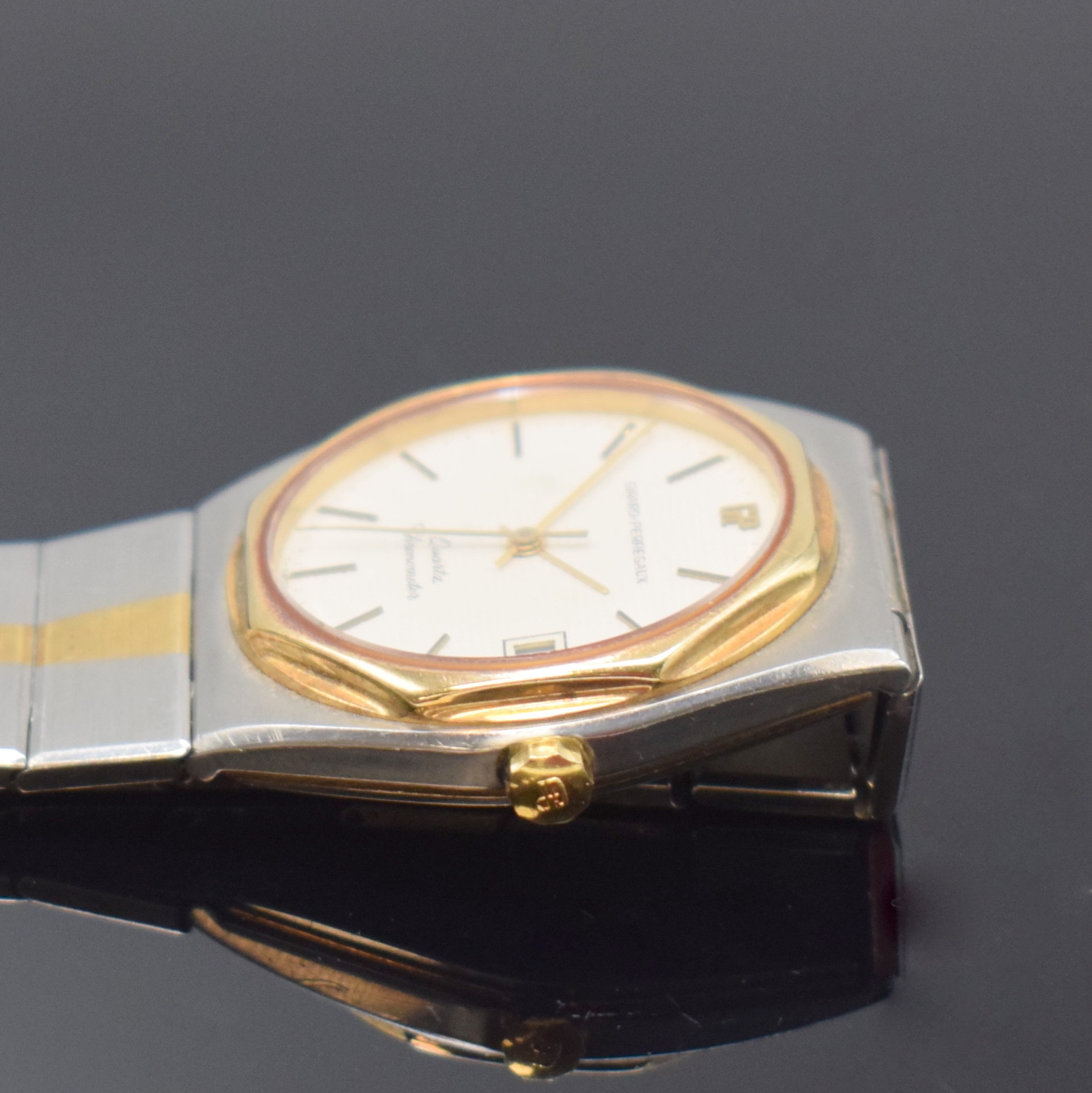 Detail c: GIRARD PERREGAUX Laureato Herrenarmbanduhr Chronometer Referenz 4266, Schweiz um 1995, quarz, Edelstahlgeh. inkl. orig. Gliederband m. Faltschl., ...