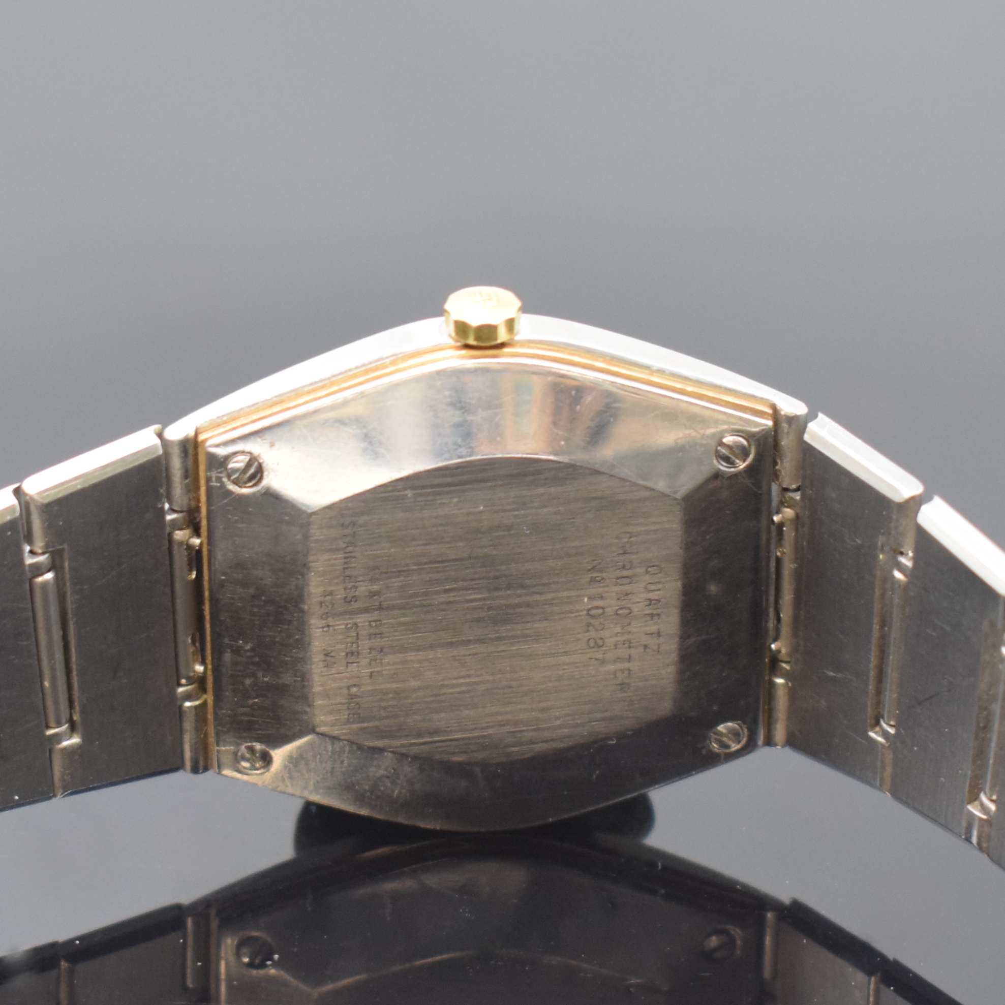 Detail d: GIRARD PERREGAUX Laureato Herrenarmbanduhr Chronometer Referenz 4266, Schweiz um 1995, quarz, Edelstahlgeh. inkl. orig. Gliederband m. Faltschl., ...