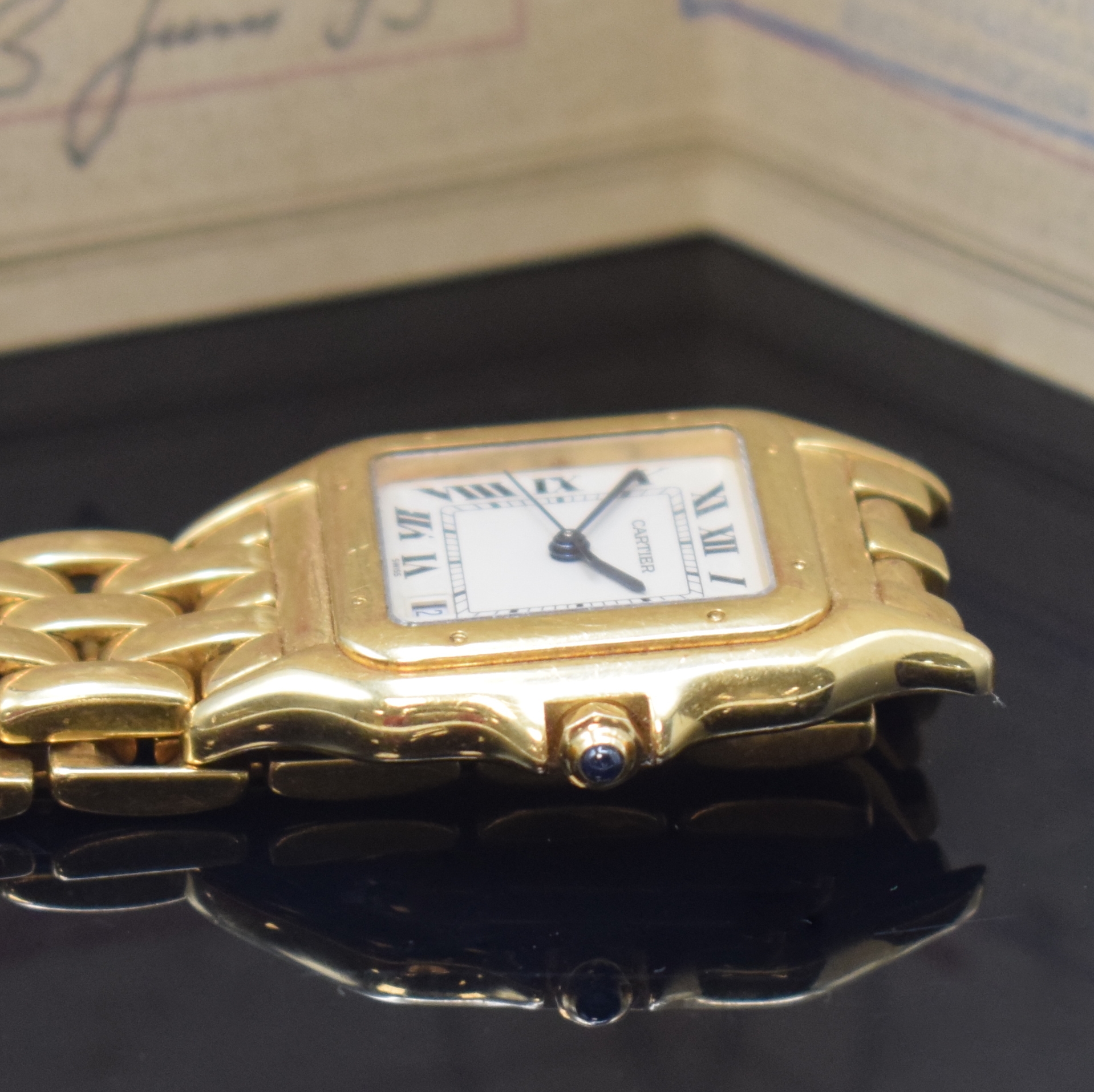 Detail b: CARTIER Panthere Damenarmbanduhr in GG 750/000, Schweiz verk. lt. beil. Garantie 06/1993, quarz, Boden 8-fach verschr., orig. Goldband m. dopp. ...