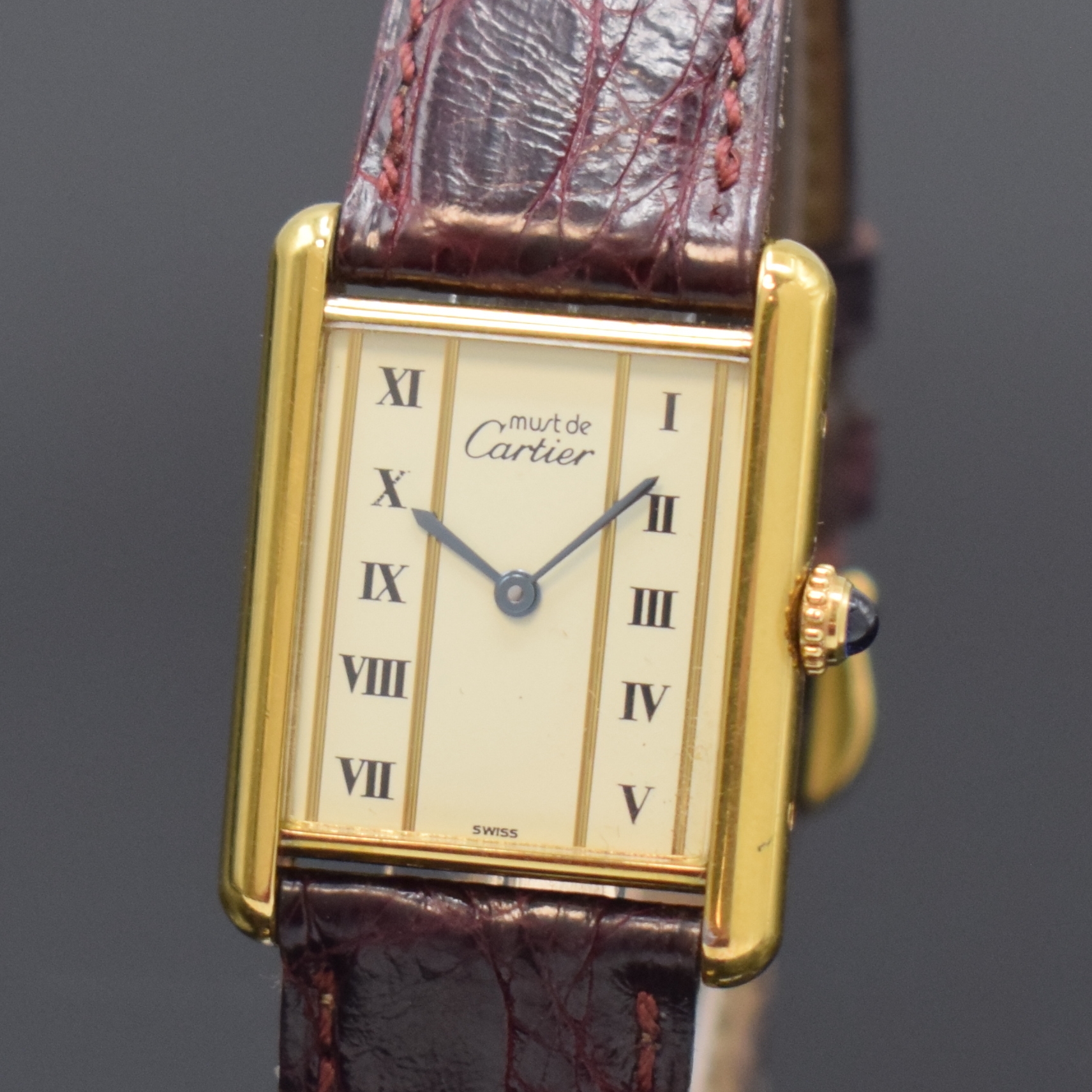 Detail a: CARTIER Damenarmbanduhr Tank Vermeil Referenz 590005, Schweiz um 1990, quarz, verg. Silbergeh., Boden 4-fach verschr., Schmuckkrone, orig. Lederband ...