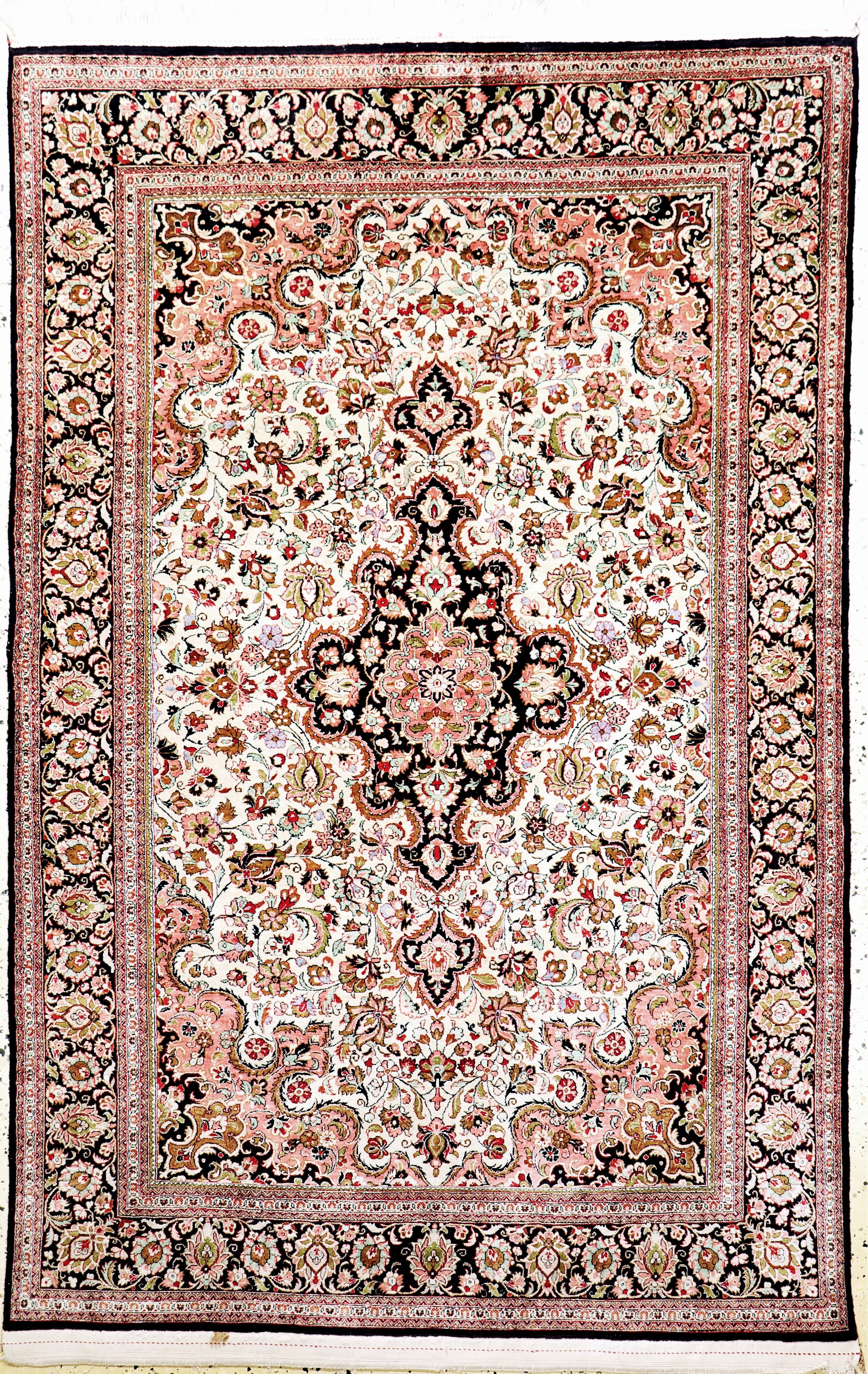Ghom Seide fein, Persien, Mitte 20.Jhd., reine Naturseide, ca. 204 x 133 cm, EHZ: 2