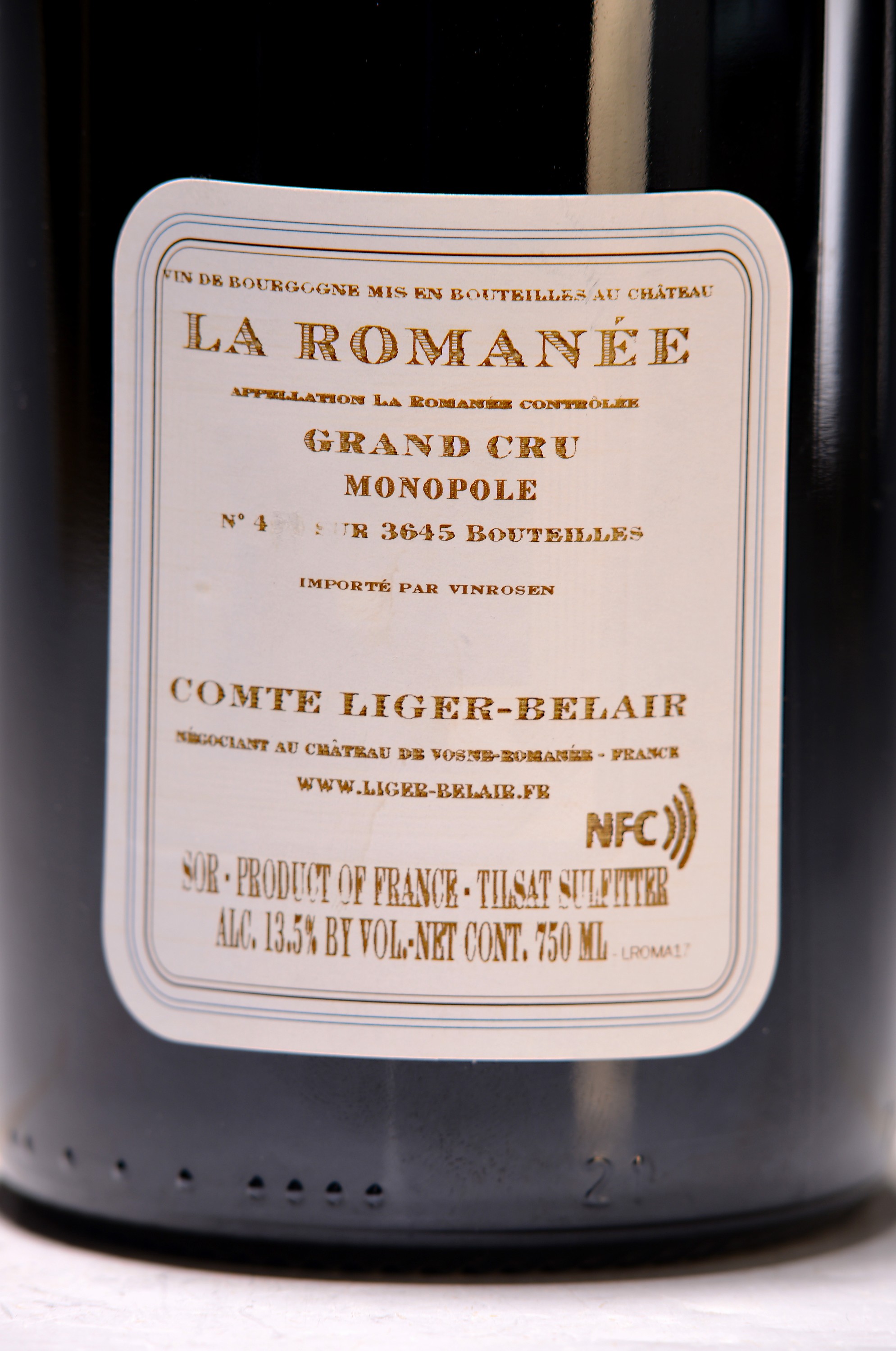 Detail c: 2017 La Romanée Grand Cru Monopole, Domaine du Comte Liger-Belair aus Chateau de Vosne- Romanée, Mis en Bouteille au Chateu, num: 4? von 3645 ...
