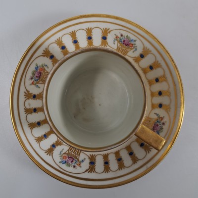 26932545a - Zwei Sammel- bzw. Freundschaftstassen, Wallendorf, 1787-1833, Porzellan, reiche ...