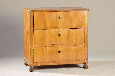 Image Biedermeier Kommode, deutsch, um 1830, Kirschbaumfurnier, 3-schübig, ebonisierte ...