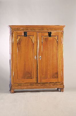 Image 26932632 - Biedermeierschrank, um 1820/30, Nußbaum massiv, zweitürig mit ...