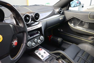 26932891g - Ferrari 599 GTB, Fahrgestellnummer: ZFFFD60B000151432, EZ 01/2007, 3. Hand, Laufleistung ...
