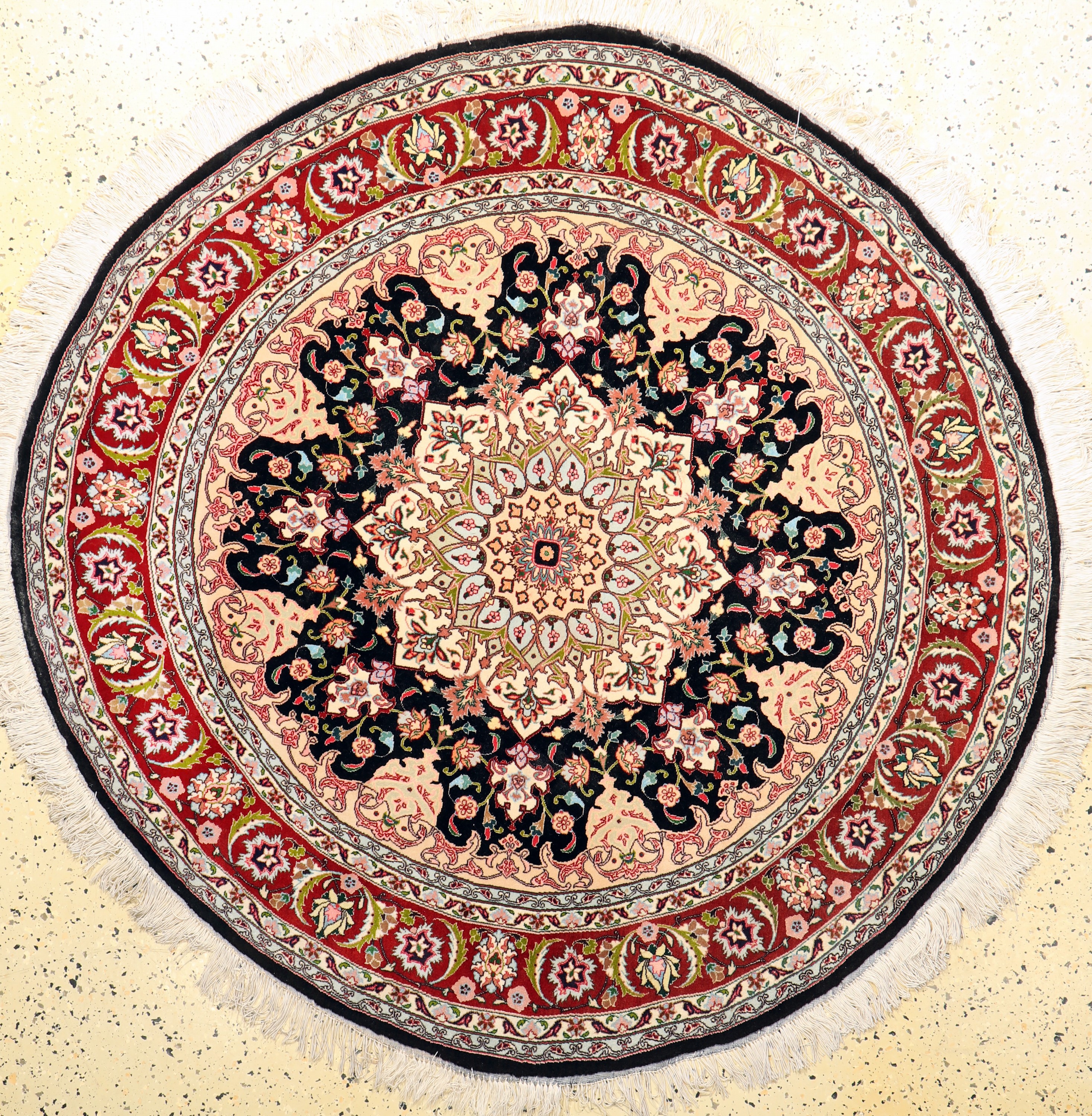 Täbriz fein(50 Raj), Persien, Ende 20.Jhd, Korkwolle mit Seide, durchm. ca. 150 cm, ca. 500.000 Kn/qm, EHZ: 1-2