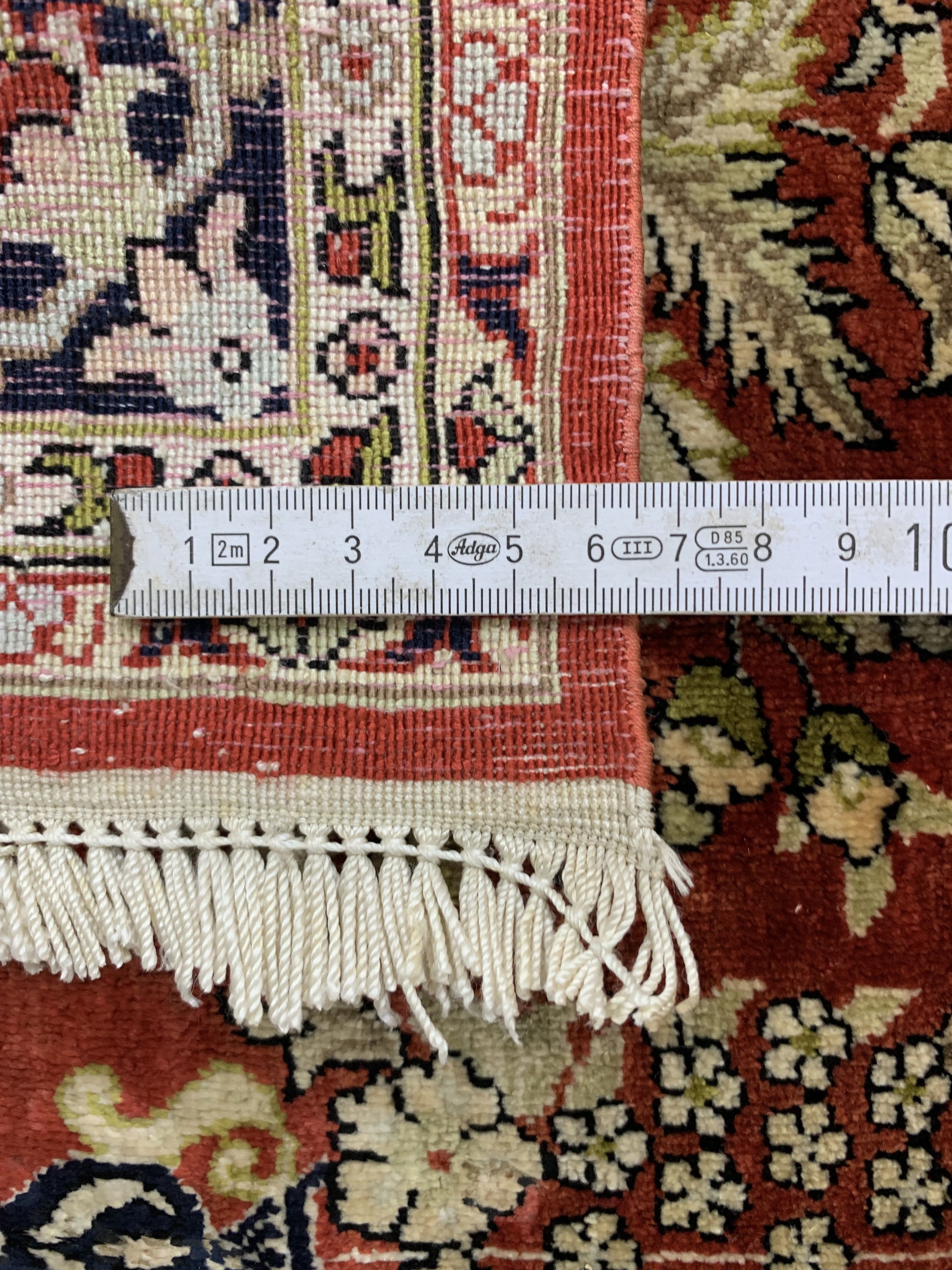 Detail b: Ein paar Seiden Hereke, China, Ende 20.Jhd,reine Naturseide, ca. 95 x 63 cm & ca. 63 x 48 cm, EHZ: 2