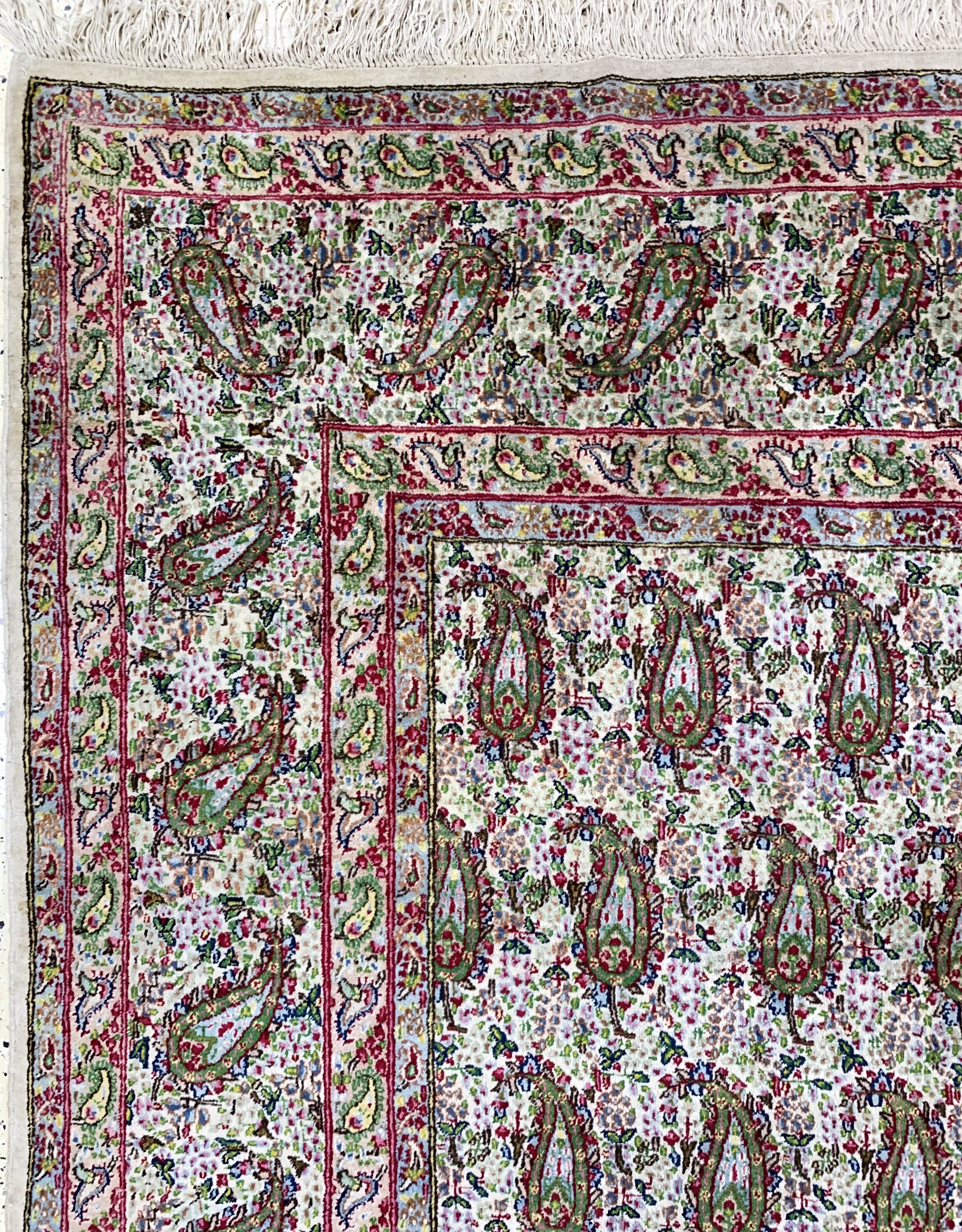 Detail d: Ghom alt, Persien, Anfang 20.Jhd, Wolle aufBaumwolle, ca. 385 x 275 cm, Reinigungsbedürftig, EHZ: 2