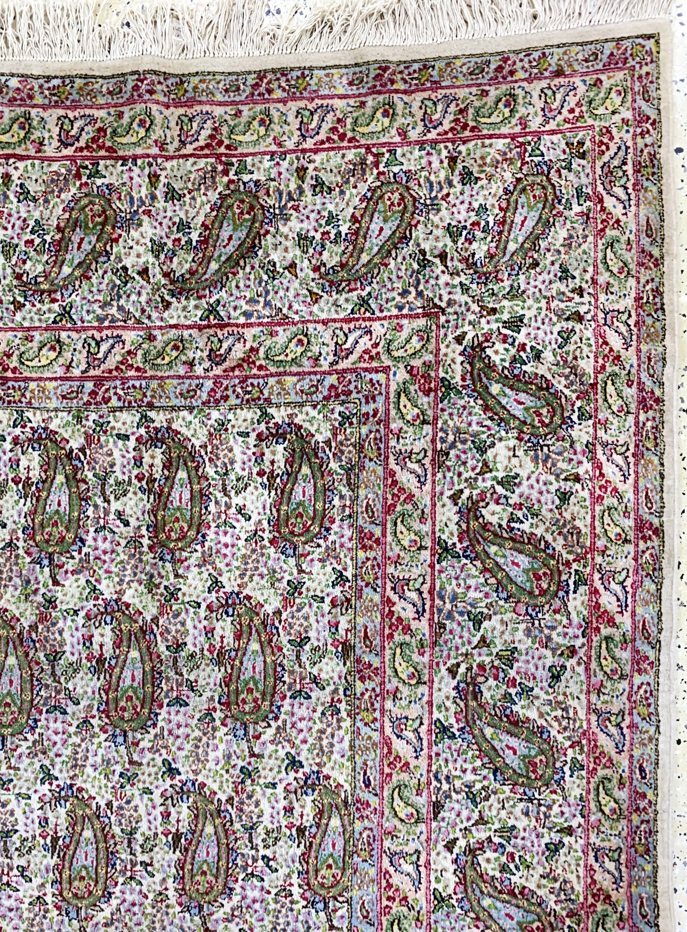 Detail f: Ghom alt, Persien, Anfang 20.Jhd, Wolle aufBaumwolle, ca. 385 x 275 cm, Reinigungsbedürftig, EHZ: 2