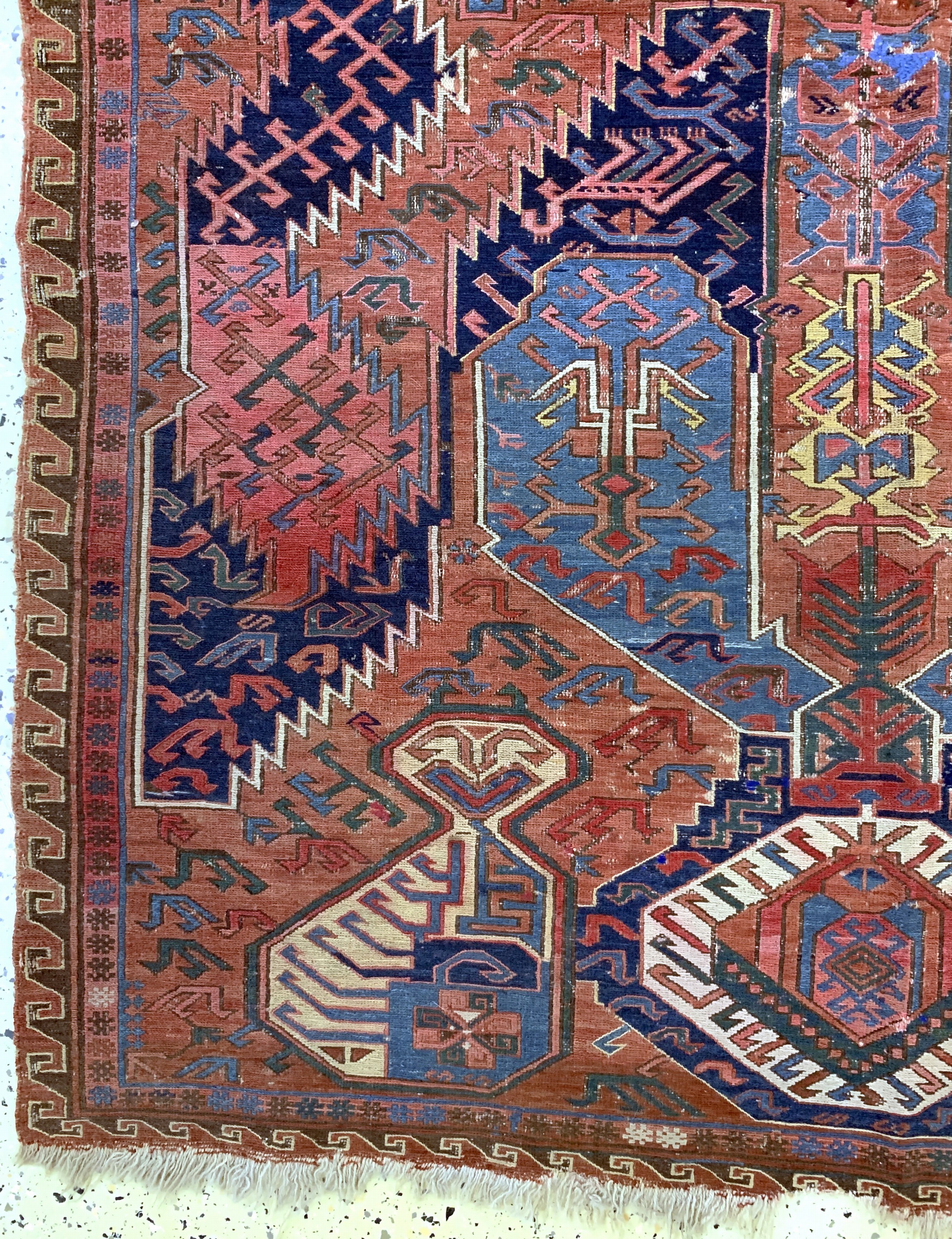 Detail b: "Drachen"Sumakh antik, Kaukasus, 19.Jhd, Wolle auf Wolle, ca. 190 x 140 cm, EHZ: 4, (Restaurierungen & Risse)