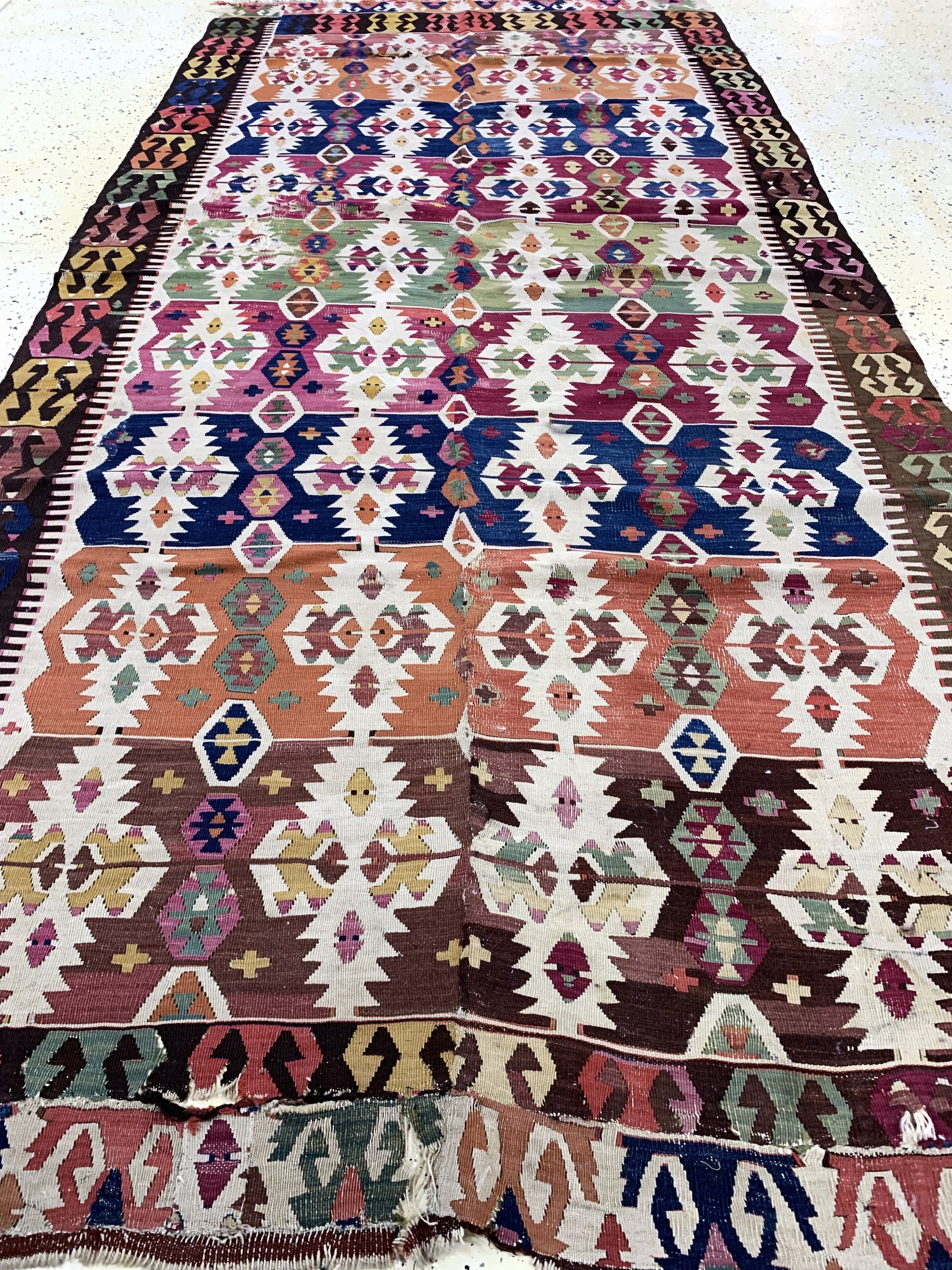 Detail e: Aydin Kelim antik, Türkei, 19.Jhd, Wolle auf Wolle, ca. 322 x 161 cm, verkürzt, EHZ: 4