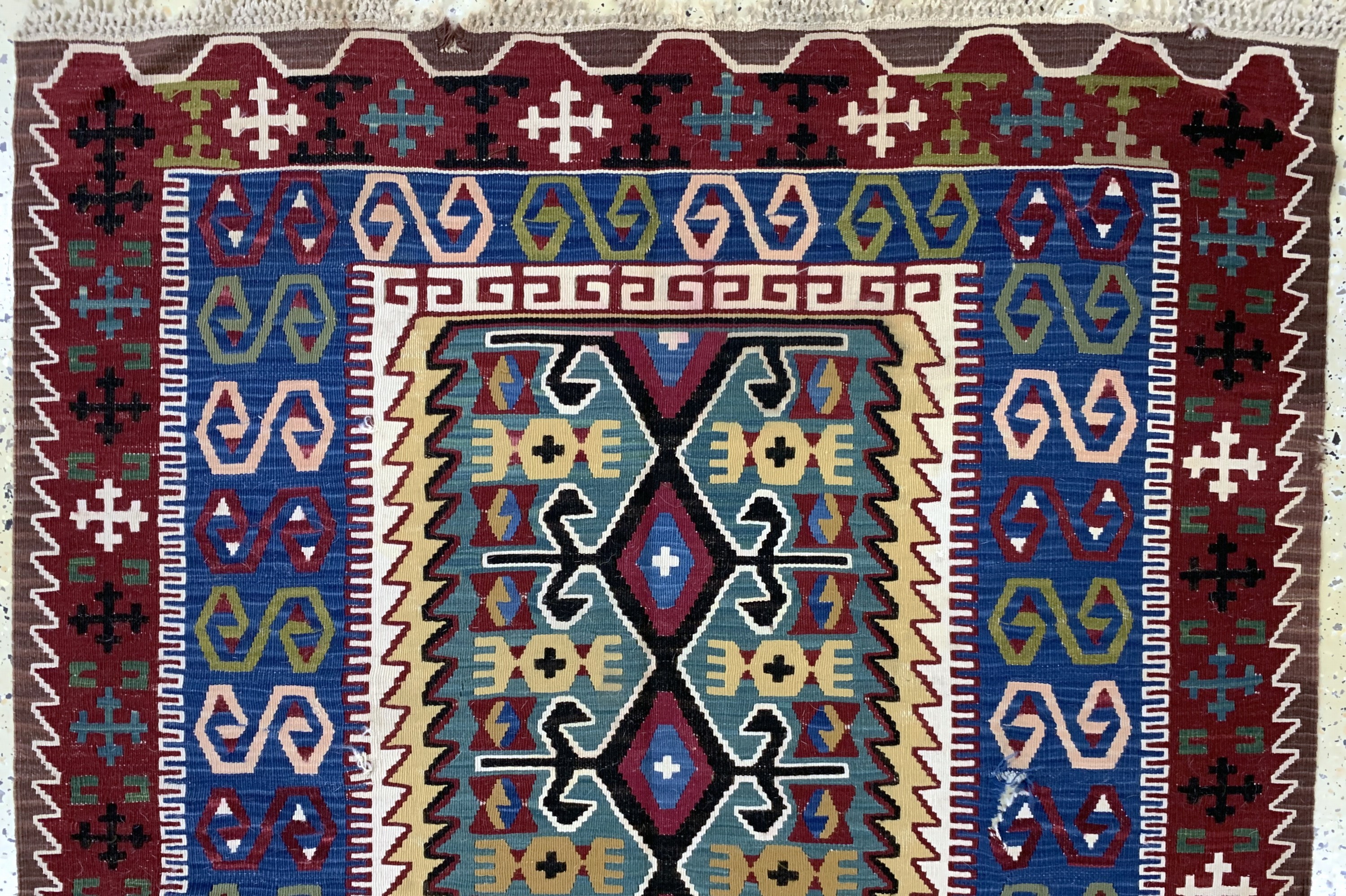 Detail a: Obruk Kelim antik, Türkei, um 1900, Wolle auf Wolle, ca. 185 x 125 cm, EHZ: 3(kleine Löcher)