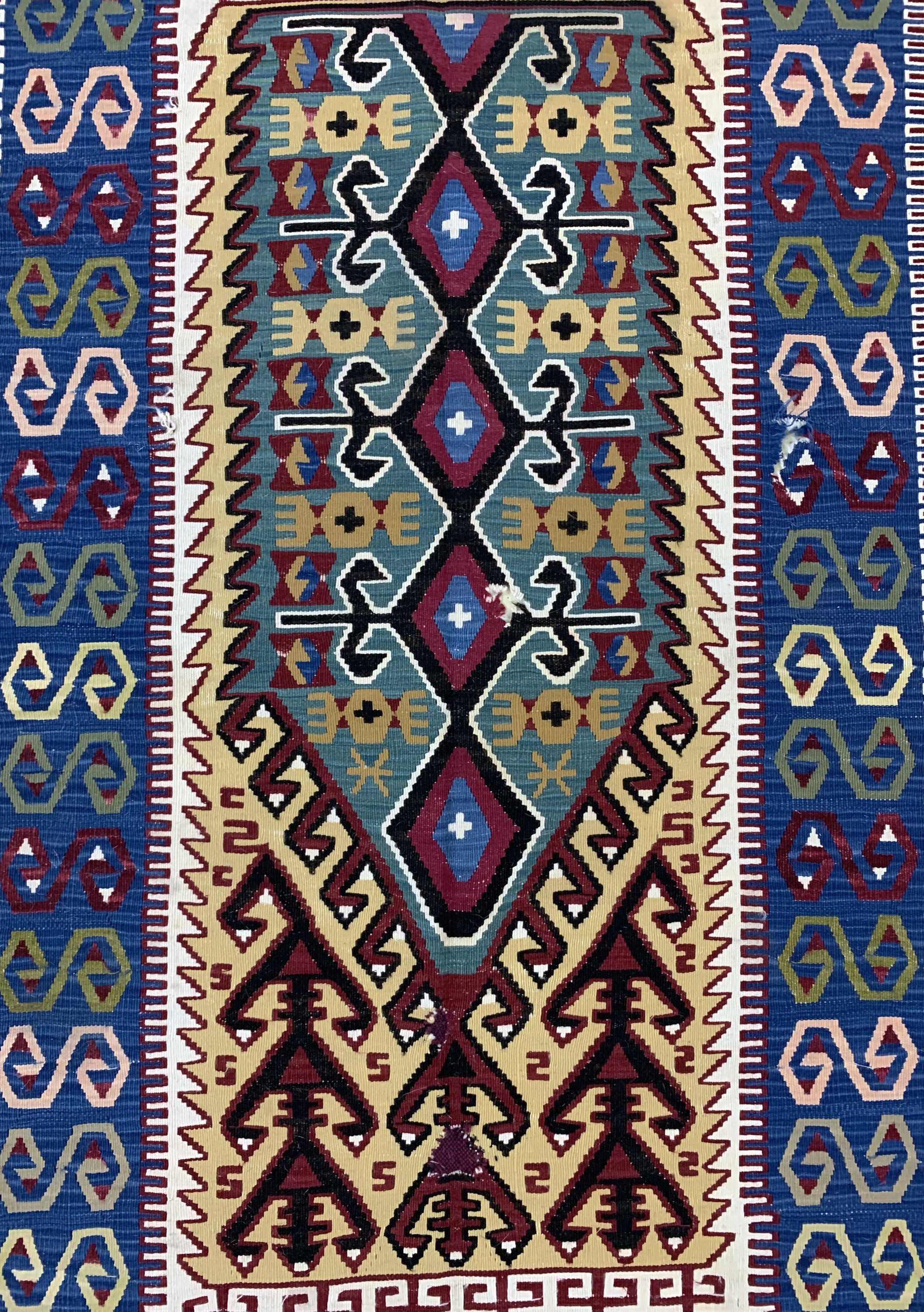 Detail c: Obruk Kelim antik, Türkei, um 1900, Wolle auf Wolle, ca. 185 x 125 cm, EHZ: 3(kleine Löcher)