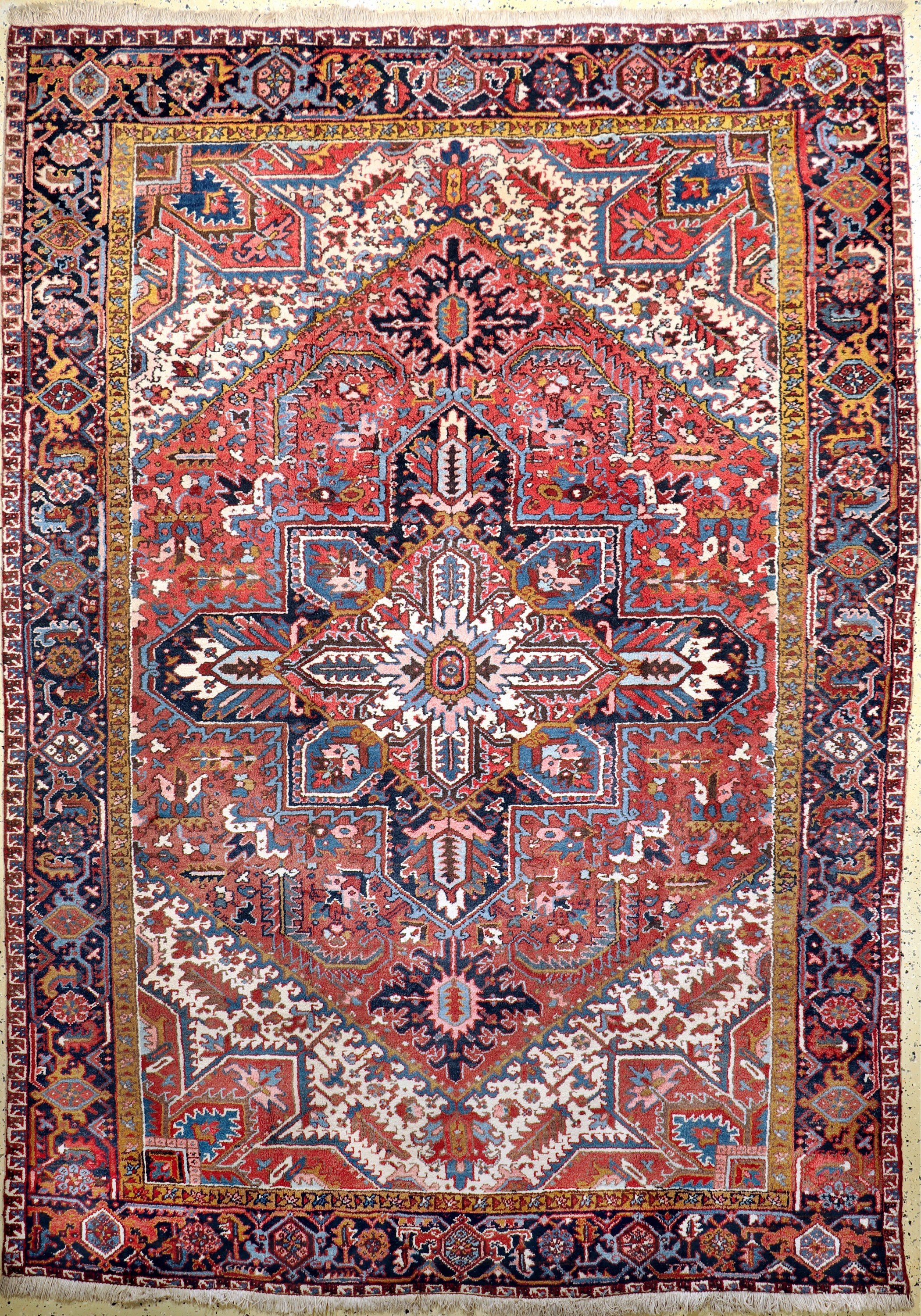 Heriz alt, Persien, Mitte 20.Jhd, Wolle aufBaumwolle, ca. 312 x 222 cm, EHZ: 2