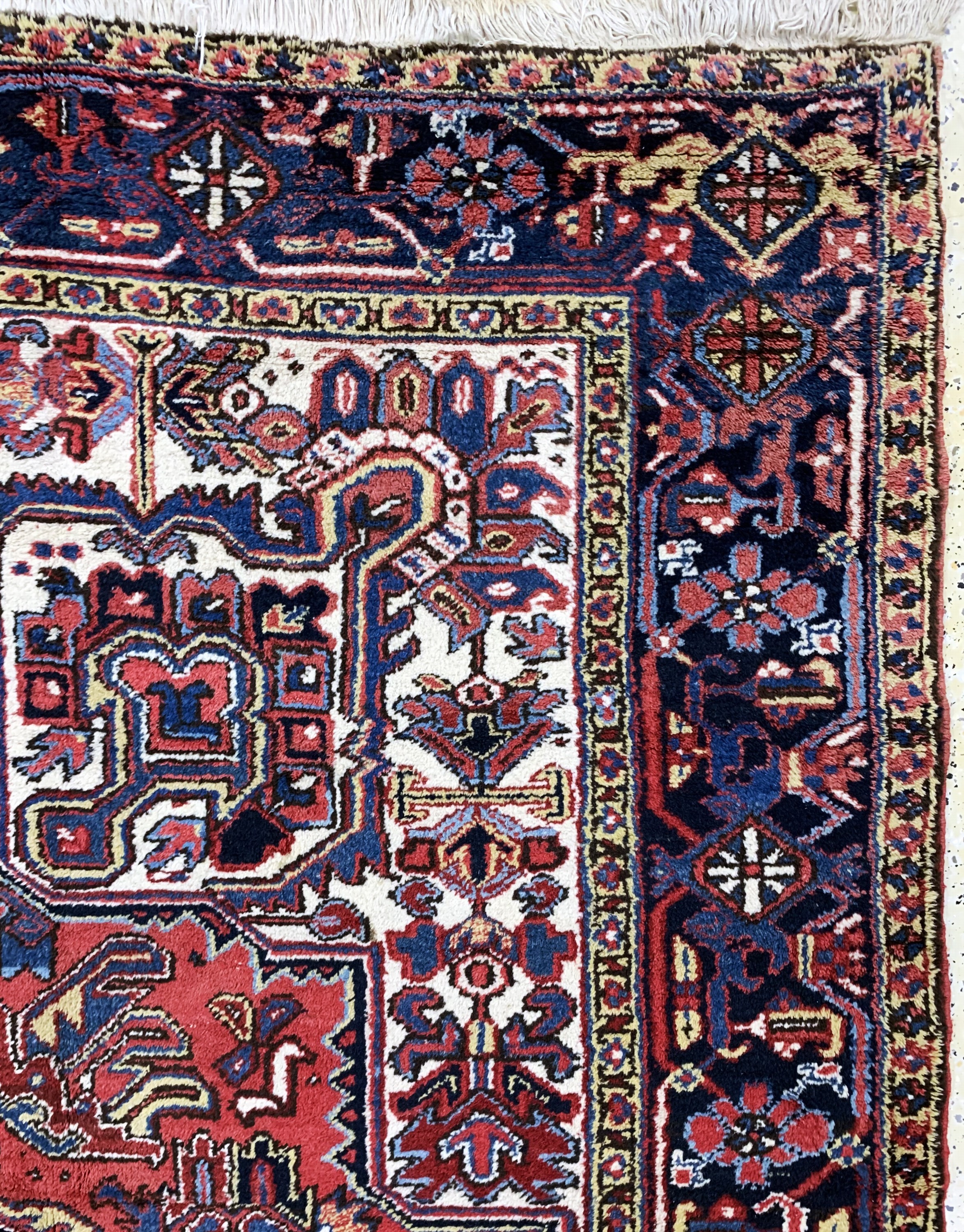 Detail e: Heriz alt, Persien, Mitte 20.Jhd, Wolle aufBaumwolle, ca. 352 x 254 cm, EHZ: 2