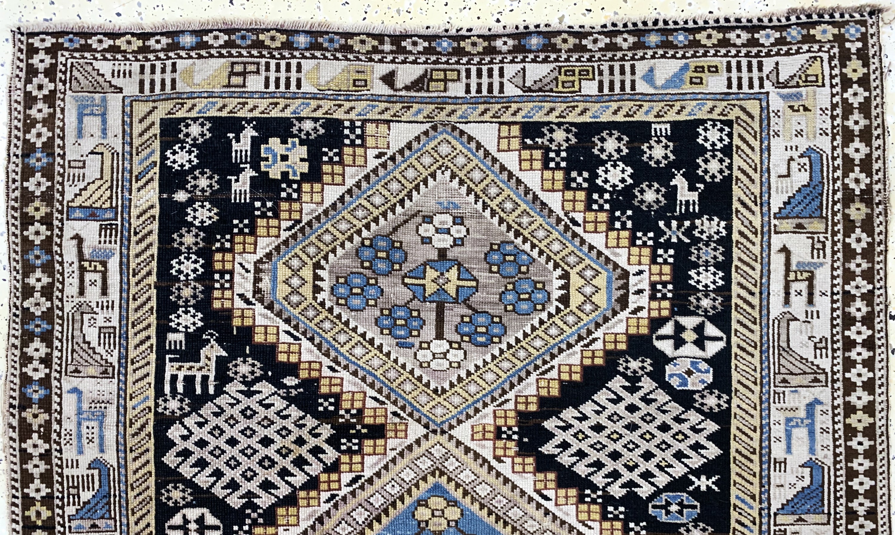 Detail a: Schirwan antik, Kaukasus, 19.Jhd, Wolle aufWolle, ca. 145 x 115 cm, EHZ: 4