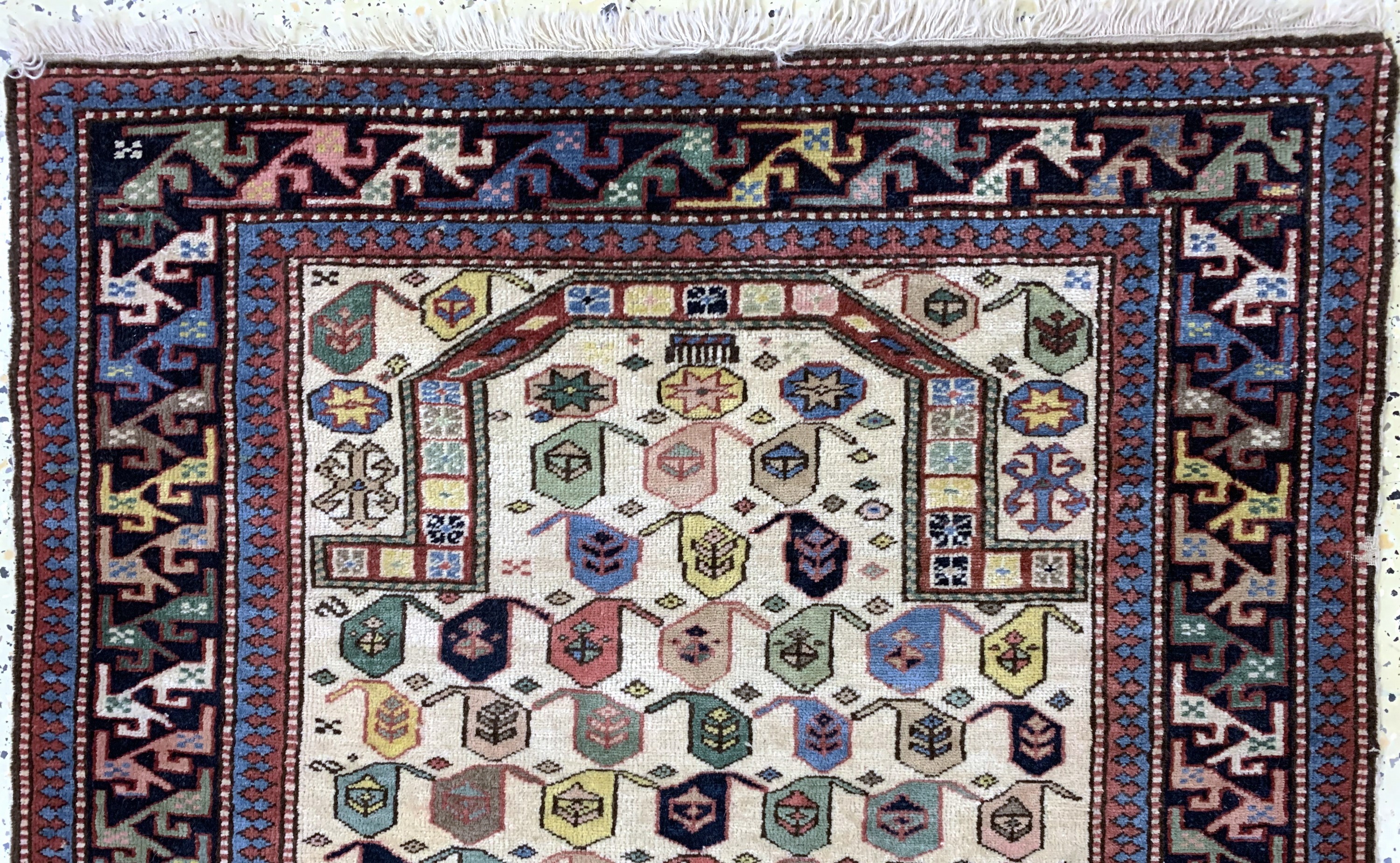 Detail a: Schirwan"Gebetsteppich", Kaukasus, um 1900,Wolle auf Wolle, ca. 150 x 105 cm, EHZ: 3-4