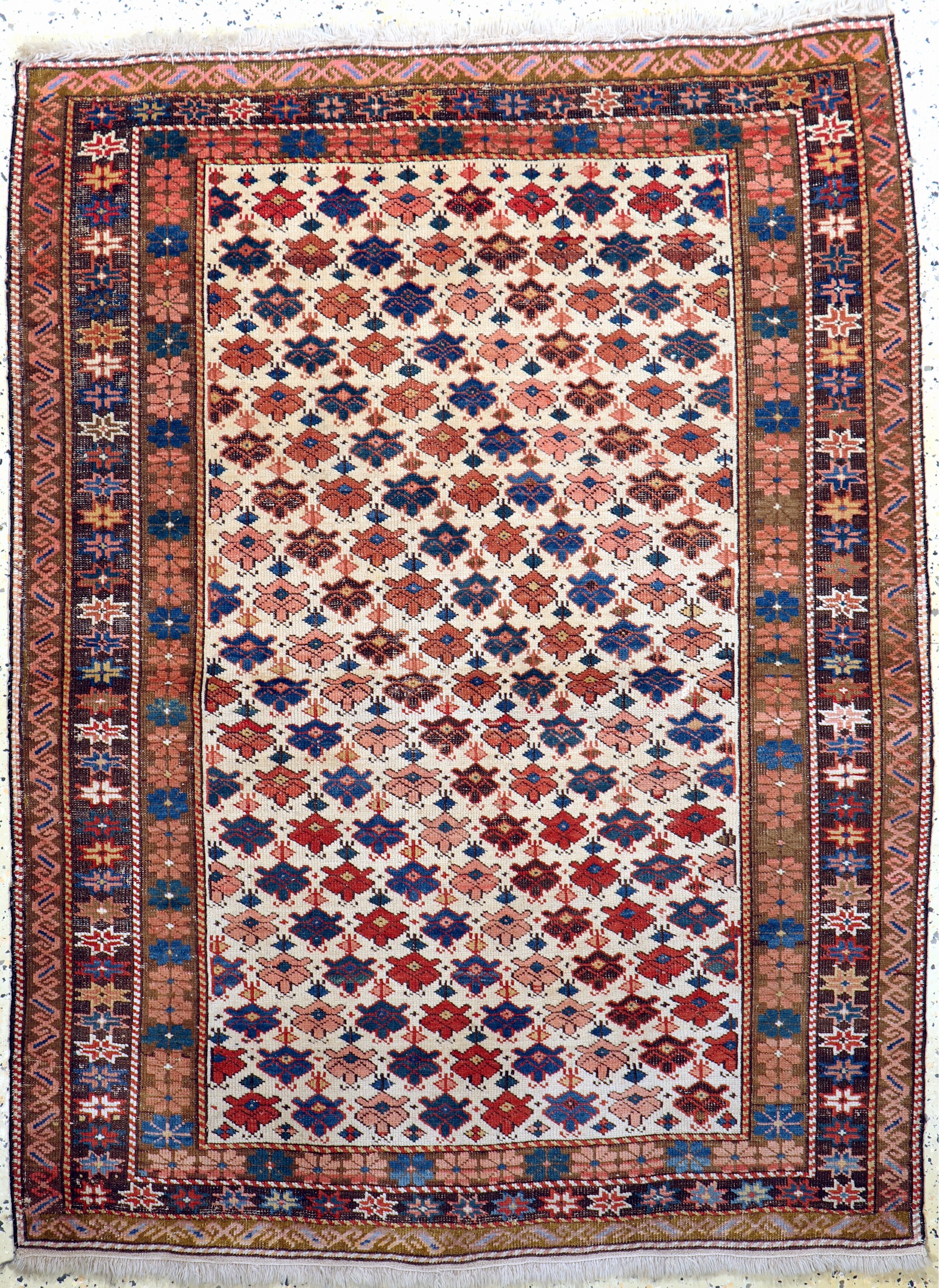 Schirwan antik, Kaukasus, um 1900, Wolle auf Wolle, ca. 145 x 110 cm, EHZ: 2-3, (restauriert).