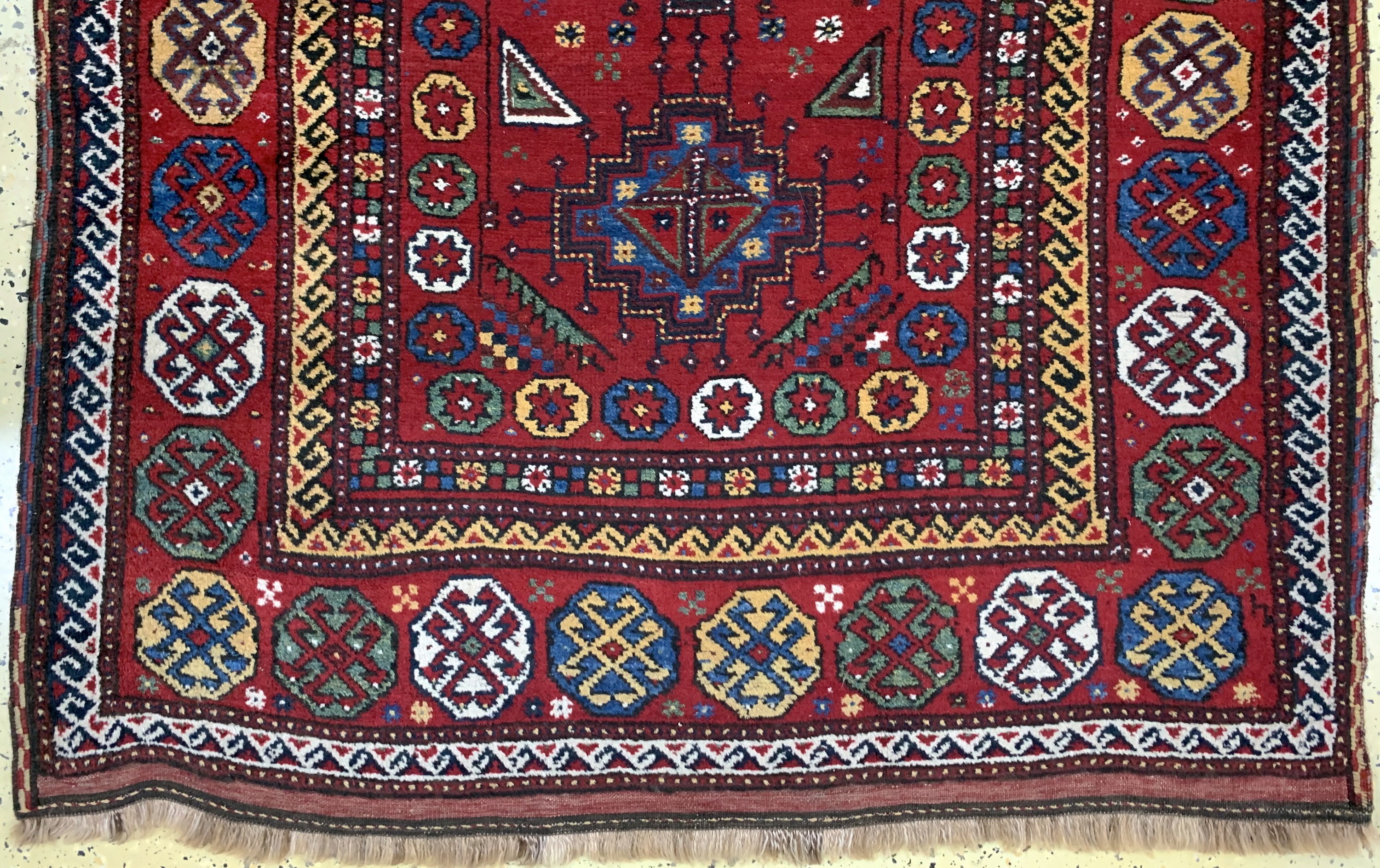 Detail c: Kurdischer Dorfteppich, Türkei, Anfang 20.Jhd, Wolle auf Wolle, ca. 235 x 125 cm, EHZ: 2