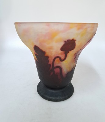26932920b - Vase mit Mohnblumen, Daum Nancy, um, 1914, farbloses Glas, mit gelben und rosefarbenen ...
