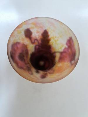 26932920e - Vase mit Mohnblumen, Daum Nancy, um, 1914, farbloses Glas, mit gelben und rosefarbenen ...