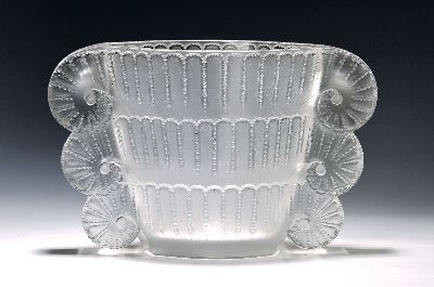 Image 26932977 - Große Jaffa-Vase, Lalique, Entwurf 1937, Kristallglas, mattiert und poliert, ...