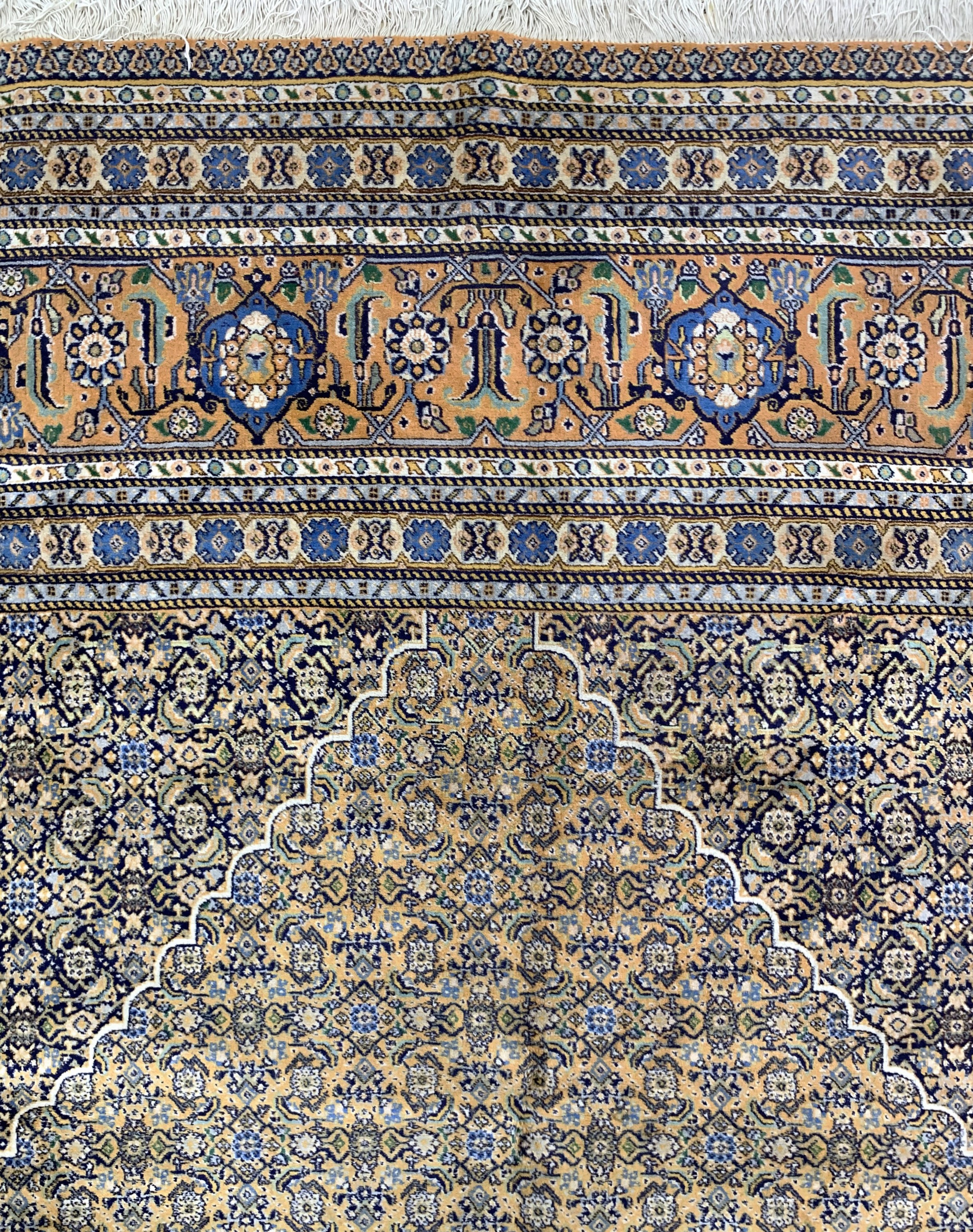 Detail f: Täbriz Mashaiekhi , Persien, , Wolle auf Baumwolle, ca. 403 x 324 cm, verblasst, EHZ: 2