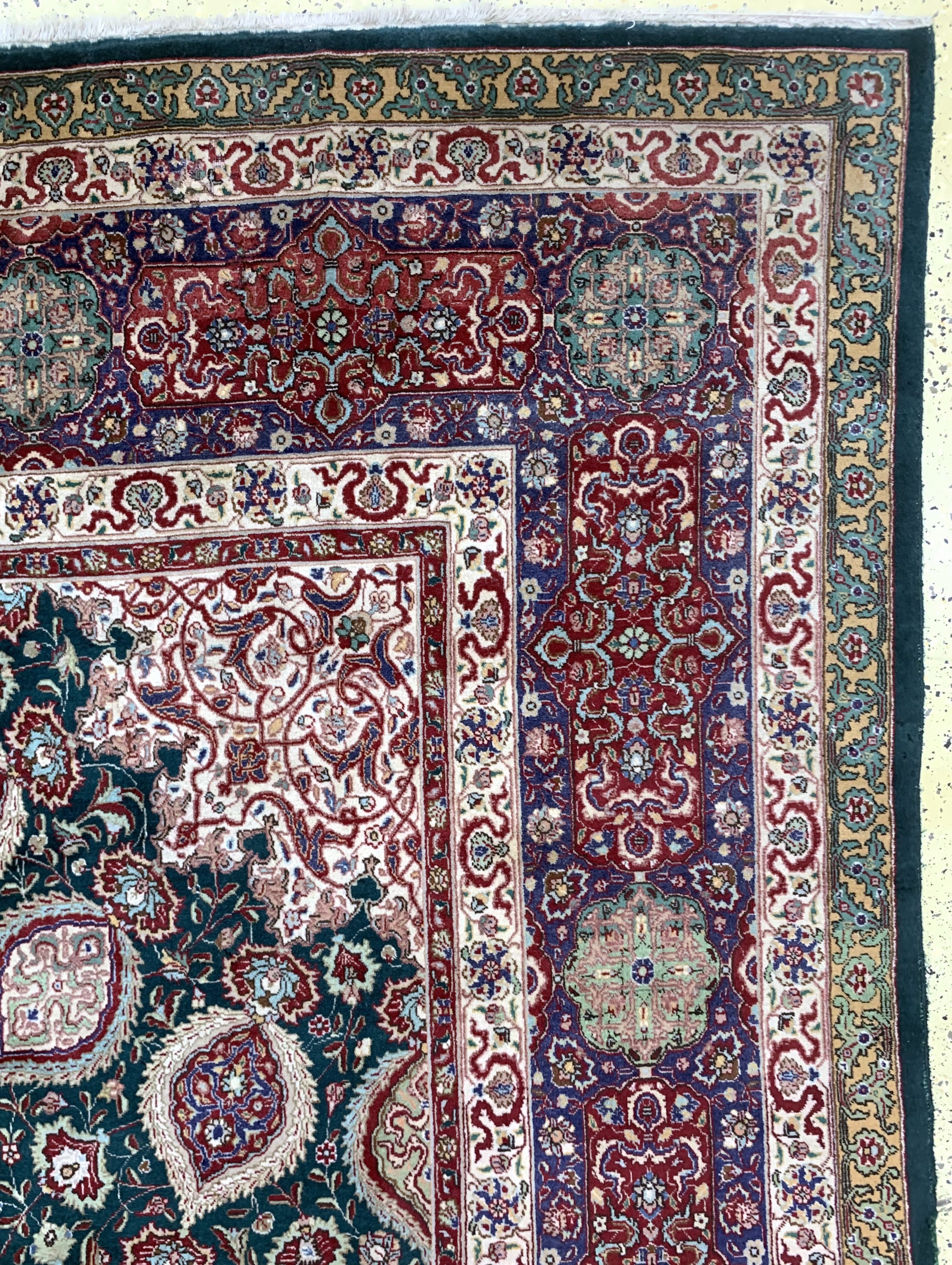 Detail g: Täbriz"Sheikh-Safi"Muster, Persien, Anfang 20.Jhd, Wolle auf Baumwolle, ca. 497 x 338 cm,EHZ: 2