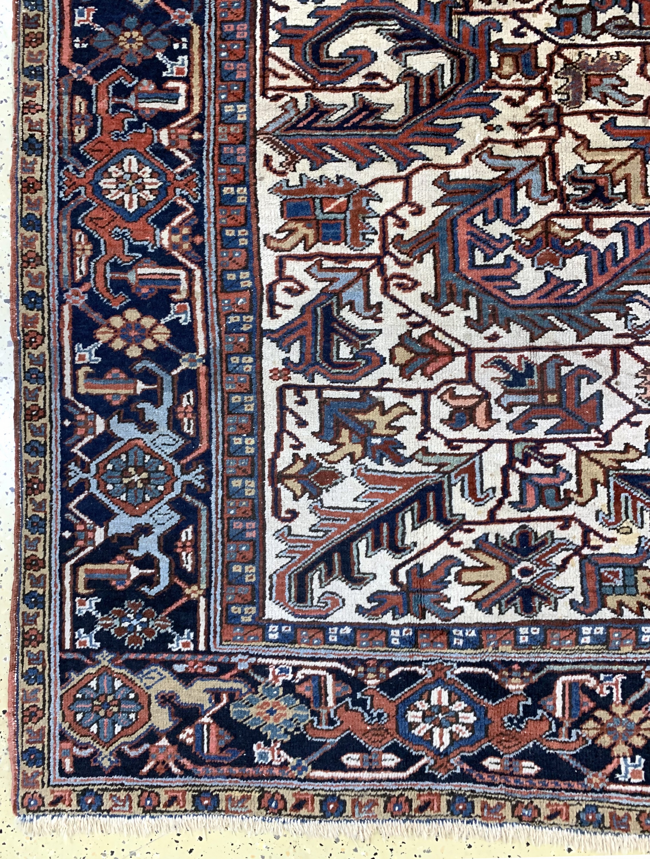 Detail b: Heriz alt, Persien, Anfang 20.Jhd, Wolle auf Baumwolle, ca. 335 x 225 cm, EHZ: 3