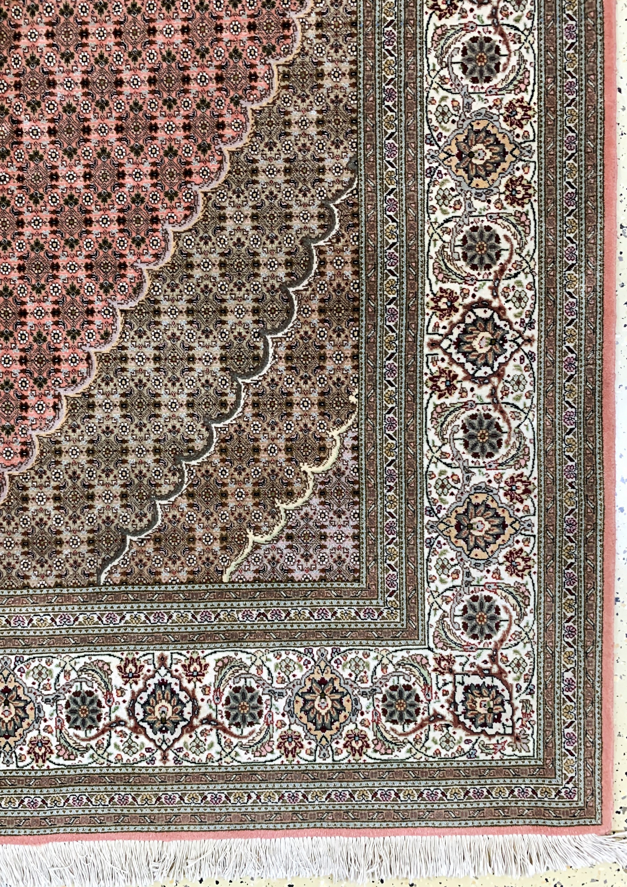 Detail a: Täbriz fein(50 Raj), Persien, Ende 20.Jhd, Korkwolle mit Seide, ca. 310 x 204 cm, ca. 500.000 Kn/qm, EHZ: 2(fleckig)