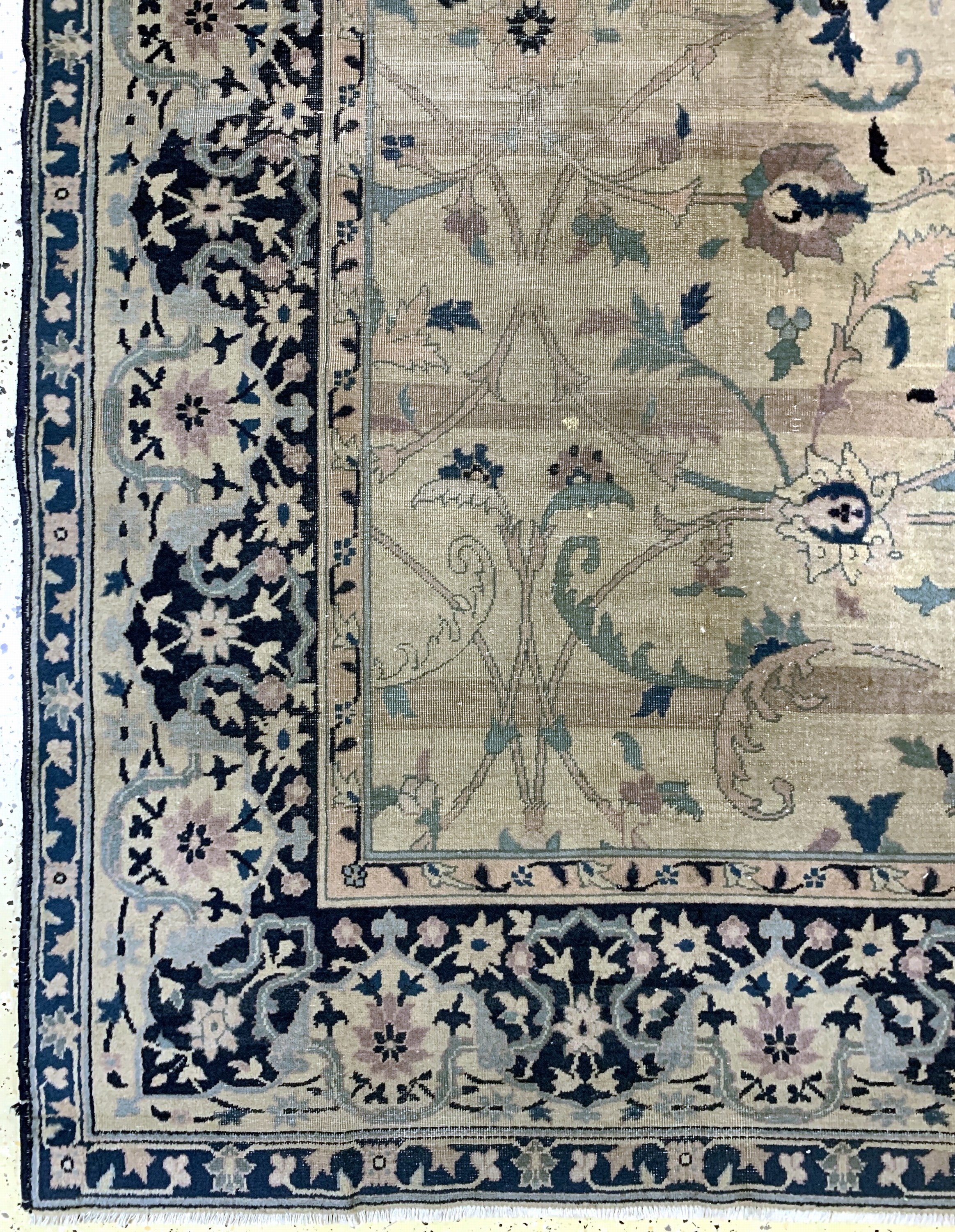 Detail b: Täbriz, Persien, Wolle auf Baumwolle, ca. 360 x 263 cm, EHZ: 4