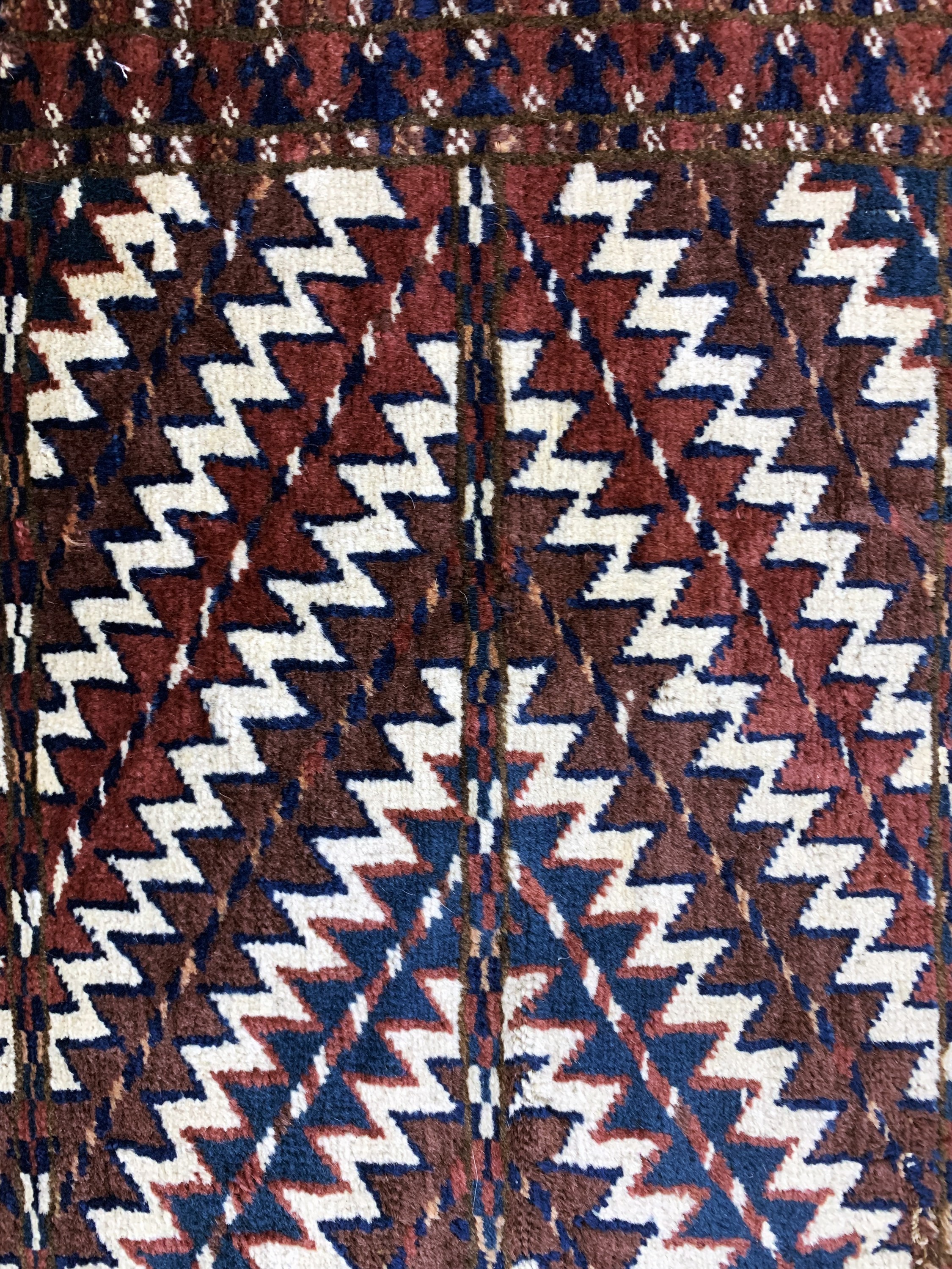 Detail b: 2 lots Jomud"Ok-Bash"antik, Turkmenistan, 19.Jhd, Wolle auf Wolle, ca. 60 x 50 cm, EHZ: 2-3