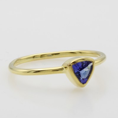 Image Schmaler Ring mit Tansanit, GG 585/000, Tansanit im Triangelschl. ca. 0.5 ct, RW ca. 60 ...