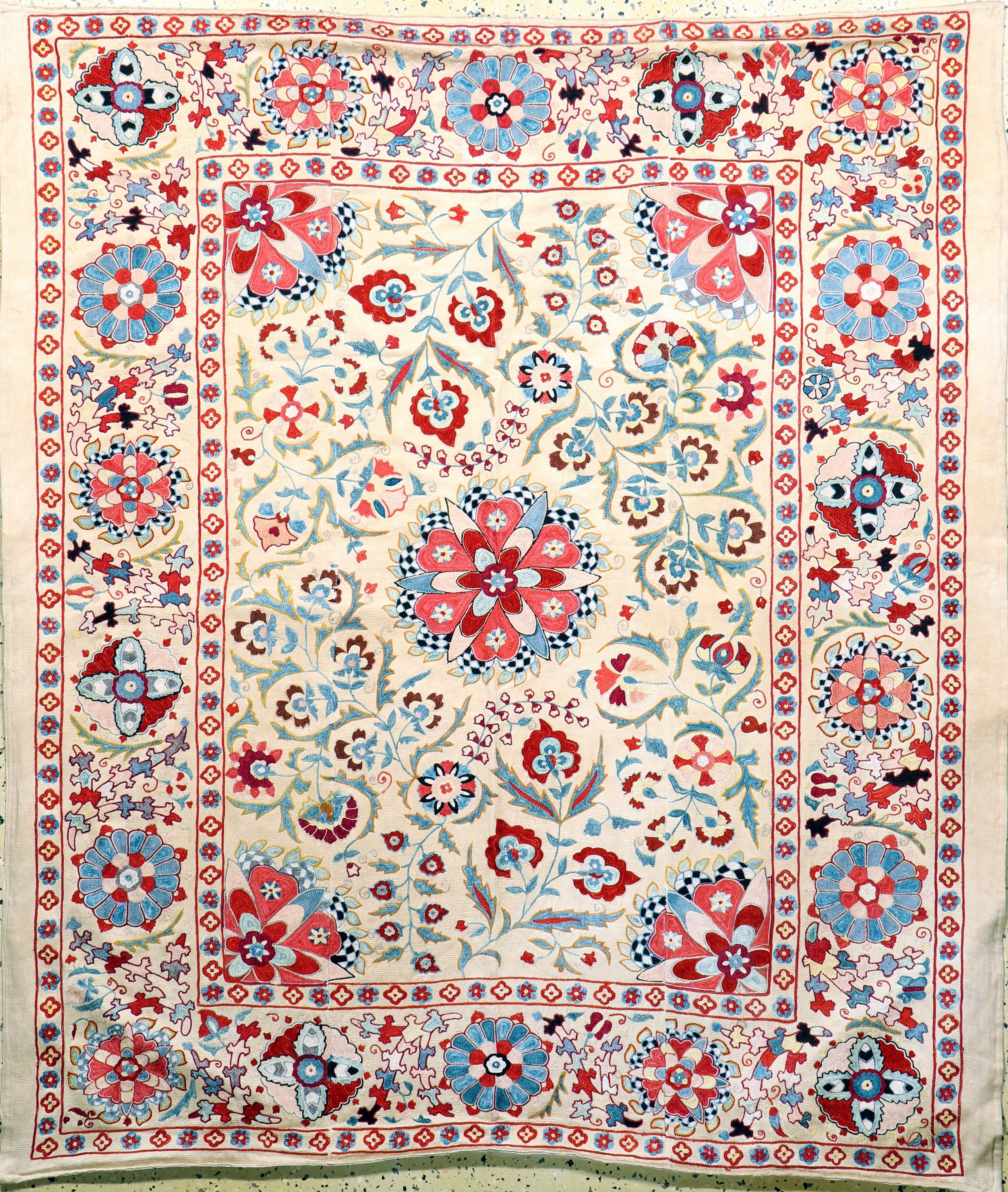 Buchara"Susani", Uzbekistan, Anfang 20.Jhd, Seidenstickerei, ca. 170 x 145 cm, EHZ: 2