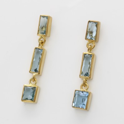 Image Paar Ohrstecker mit Aquamarinen, GG 585/ 000, 6 rechteckige Aquamarine zus. ca. 4.2 ...