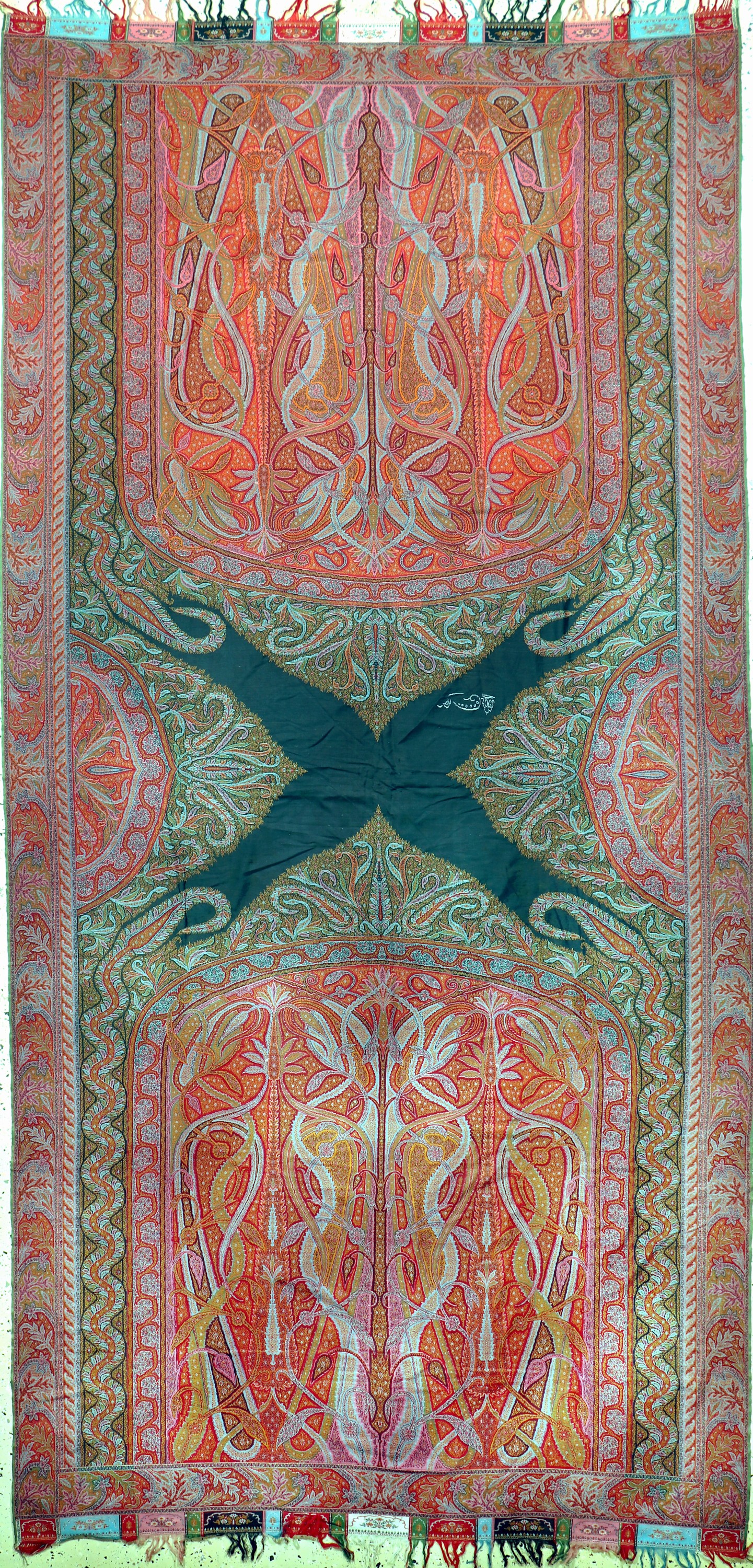 Kaschmir Schal, Indien, Anfang 20.Jhd, Wollstickerei, ca. 320 x 160 cm, geflickt, EHZ: 2