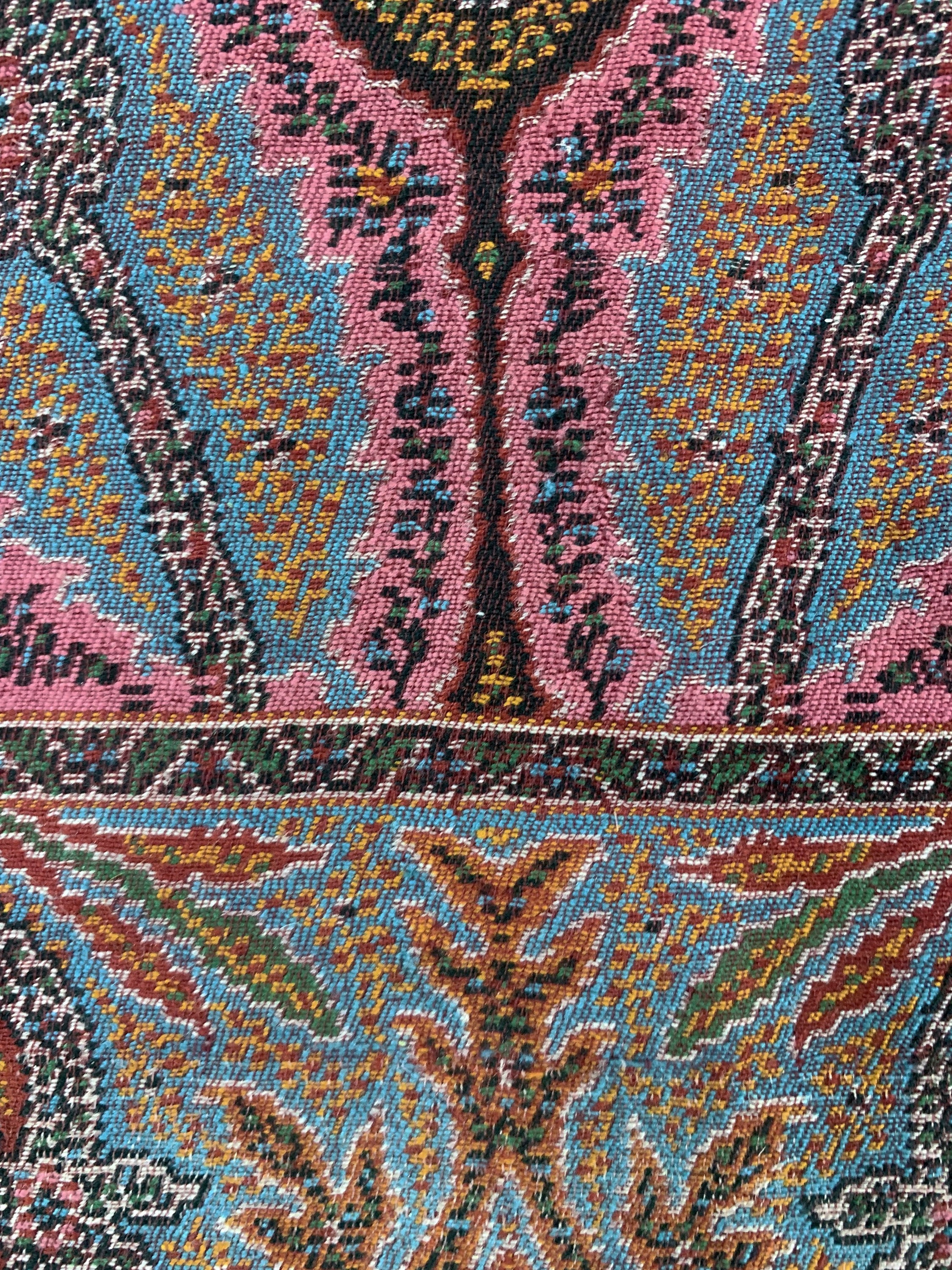 Detail e: Kaschmir Schal, Indien, Anfang 20.Jhd, Wollstickerei, ca. 320 x 160 cm, geflickt, EHZ: 2