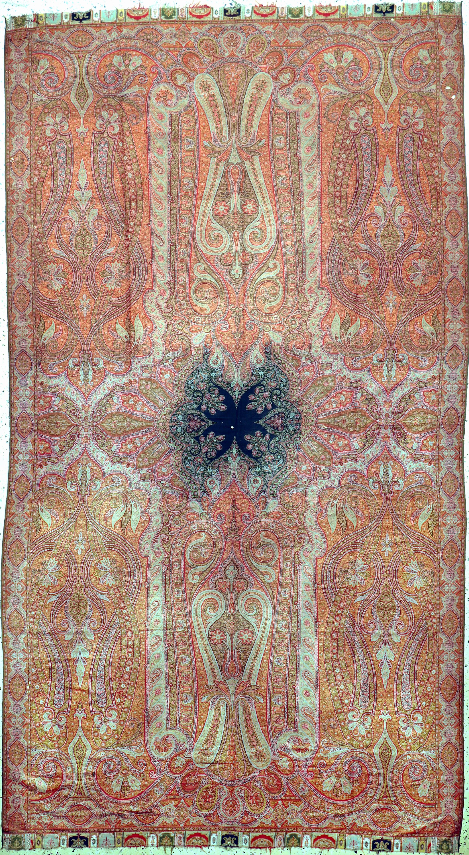 Kaschmir Schal, Indien, Anfang 20.Jhd, Wollstickerei, ca. 296 x 163 cm, EHZ: 2(kleineLöcher)