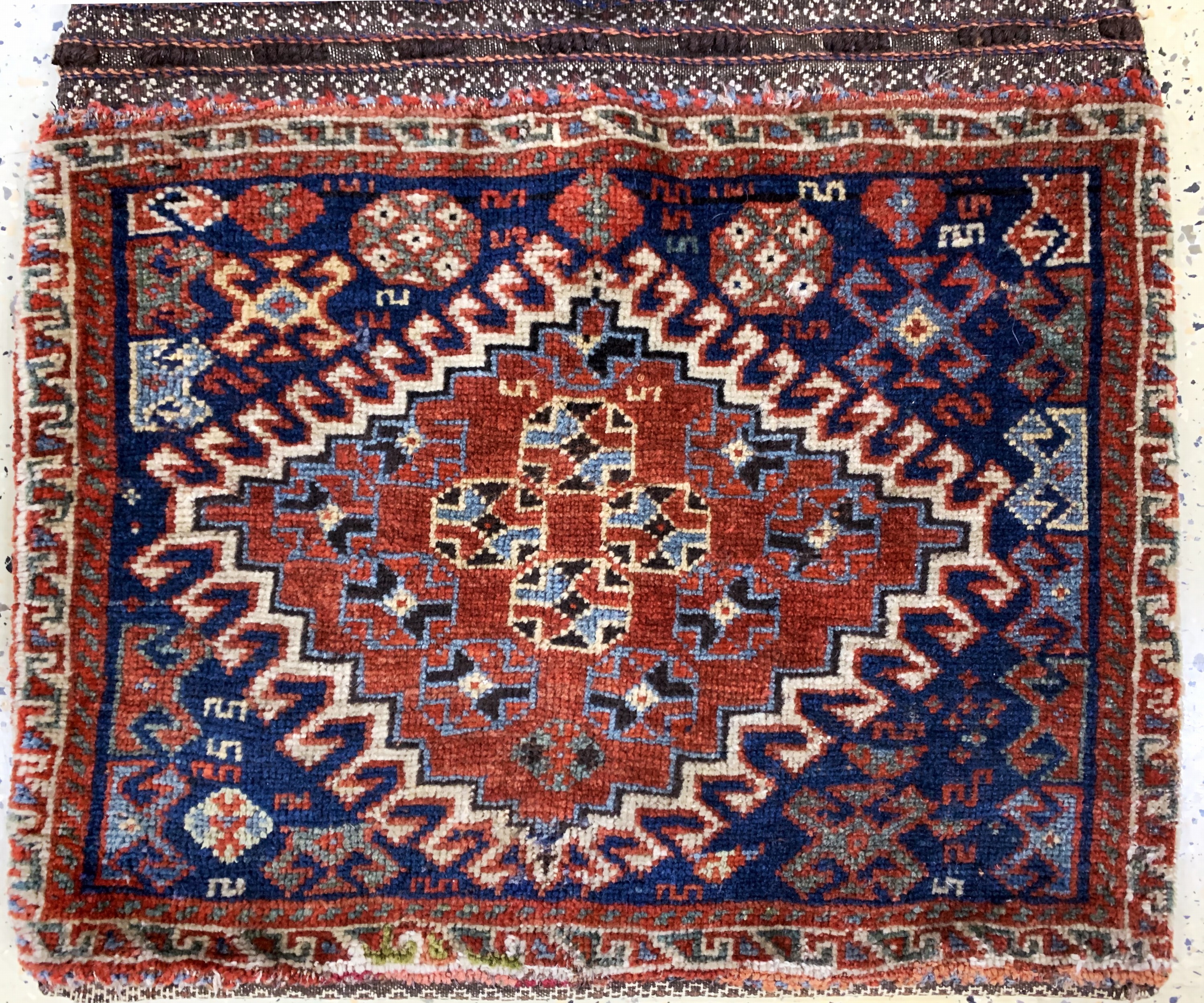 Detail d: Afschar & Ghaschgai Tasche, Persien, um 1900, Wolle auf Wolle, ca. 140 x 65 cm & ca. 125 x 60 cm, EHZ: 2-3