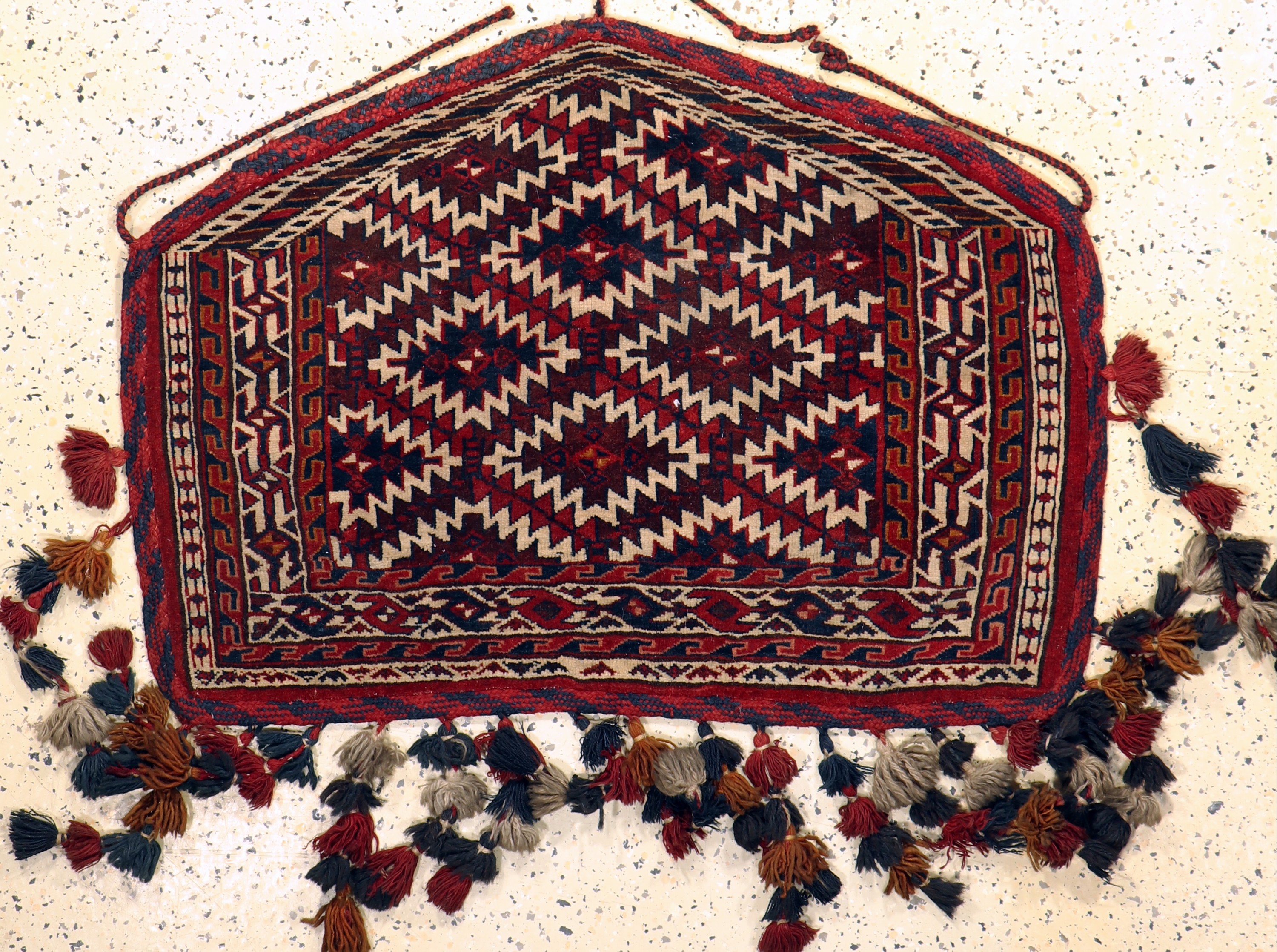 Yomud"Asmalyk"antik, Turkmenistan, um 1900,Wolle auf Wolle, ca. 105 x 75 cm, EHZ: 2-3