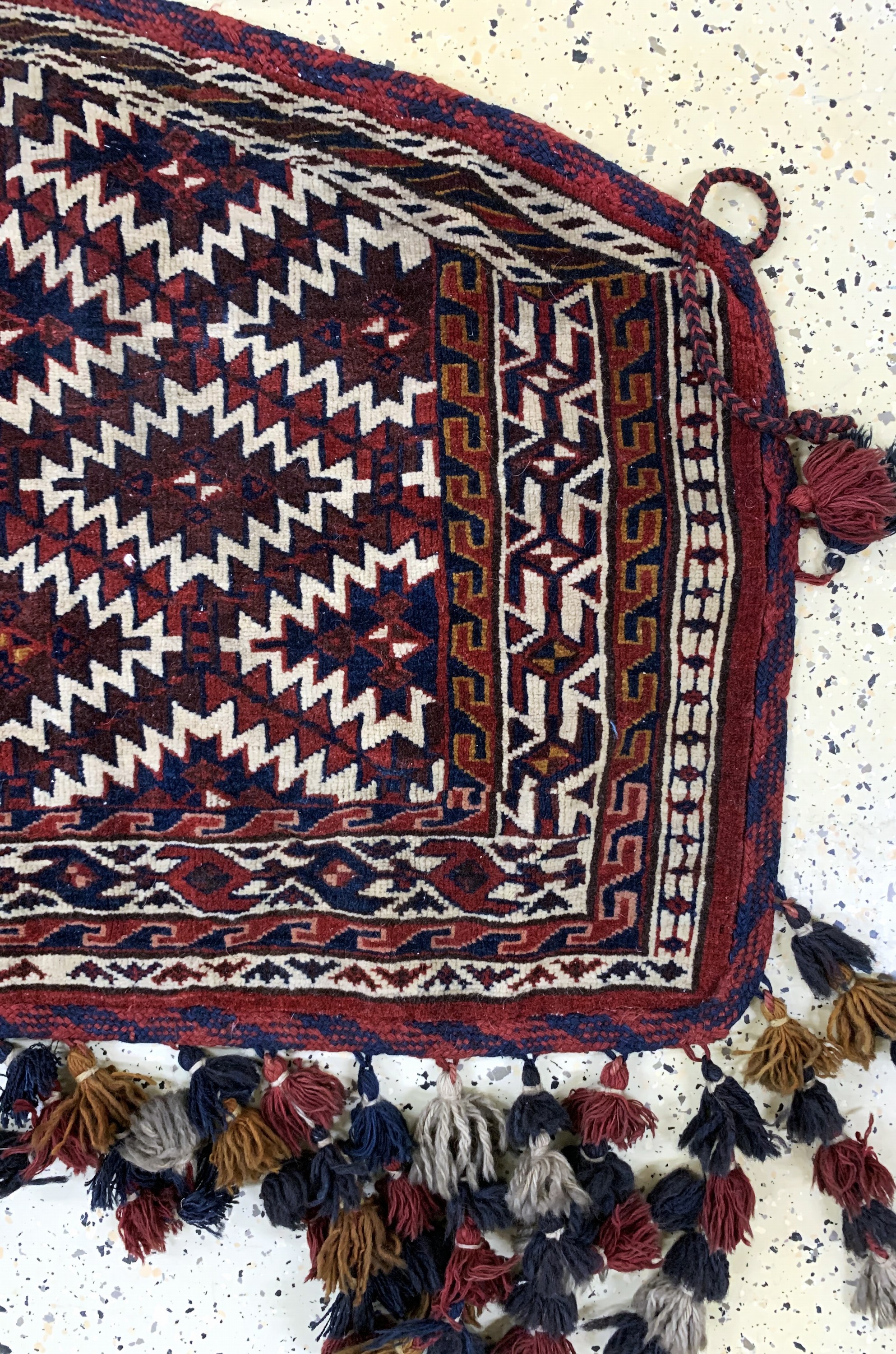 Detail a: Yomud"Asmalyk"antik, Turkmenistan, um 1900,Wolle auf Wolle, ca. 105 x 75 cm, EHZ: 2-3