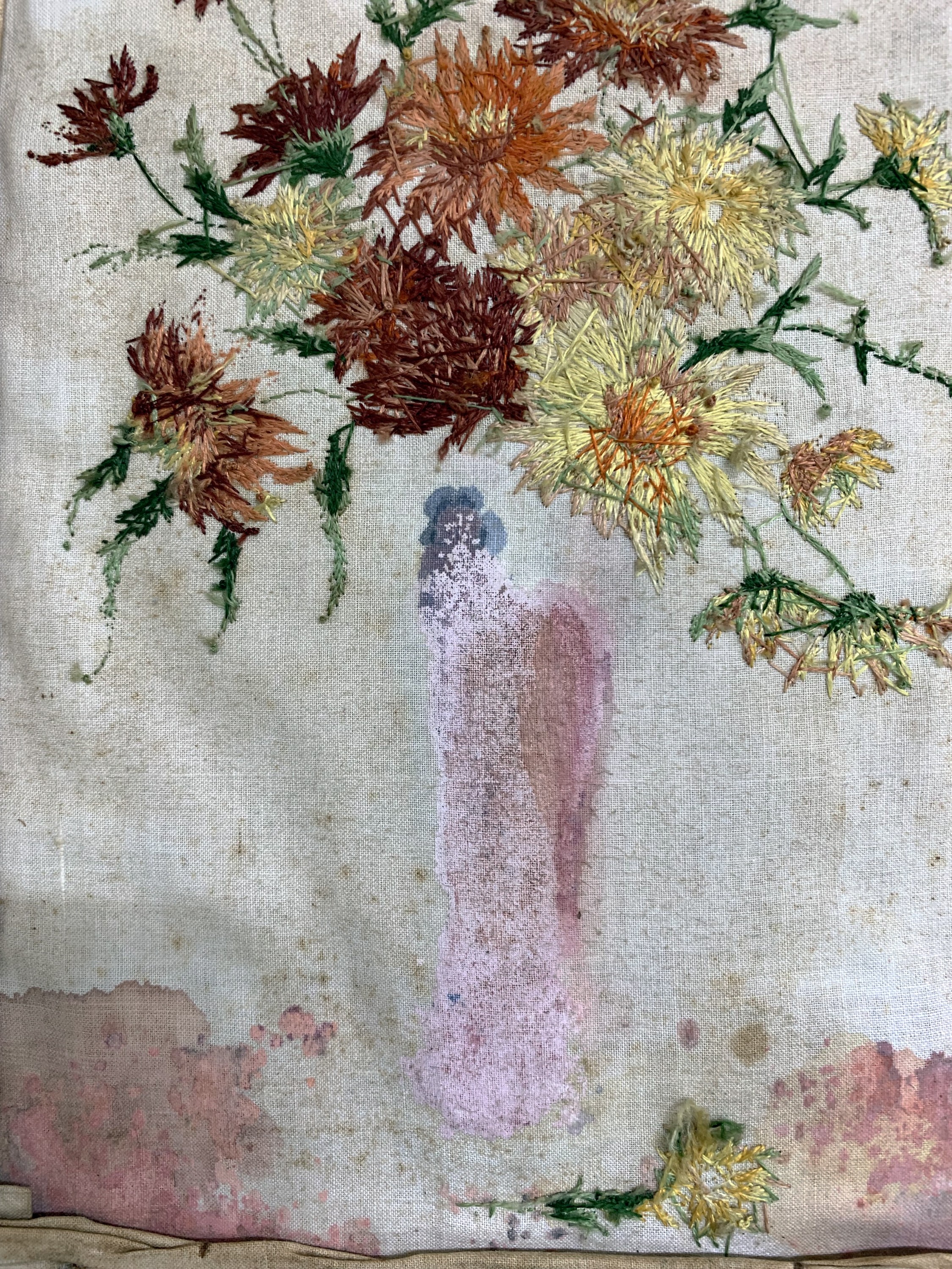 Detail e: Seidenstickerei, Europa, signiert"Lotte", datiert 1929 -, Stickerei & malerei auf Stoff , ca. 30 x 21 cm, EHZ: 2(kleine beschädigungen ab ...