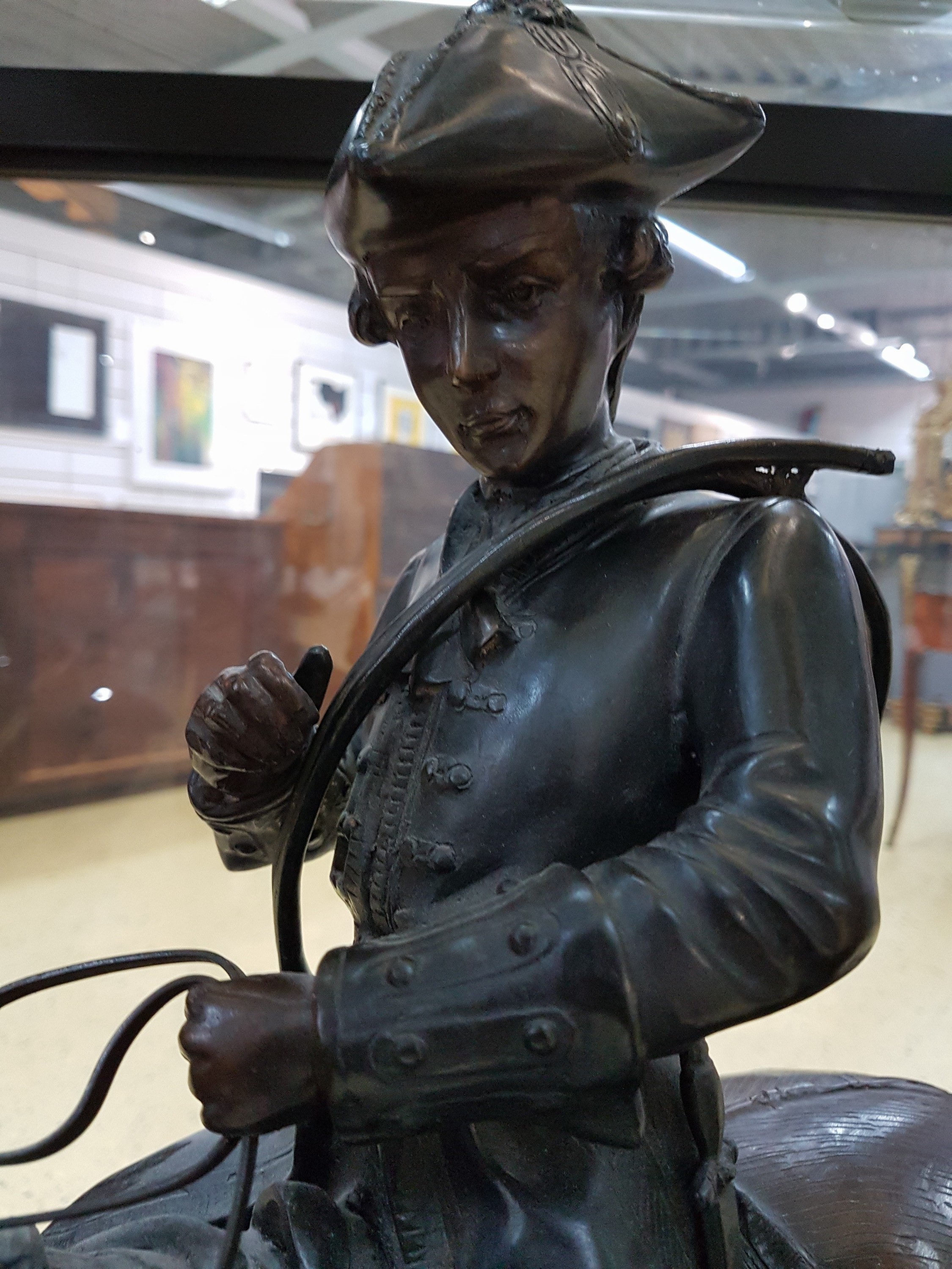 Detail a: Große Bronzefigur, 2. Hälfte 20. Jh., Postillon zu Pferd, am Sockel signiert, ca. 60 x 58 x 21 cm