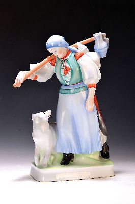 Image 26933845 - Porzellanfigur, Zsolnay, 20. Jh., Bäuerin mit Hund, bunt bemalt, 33 x 23 cm