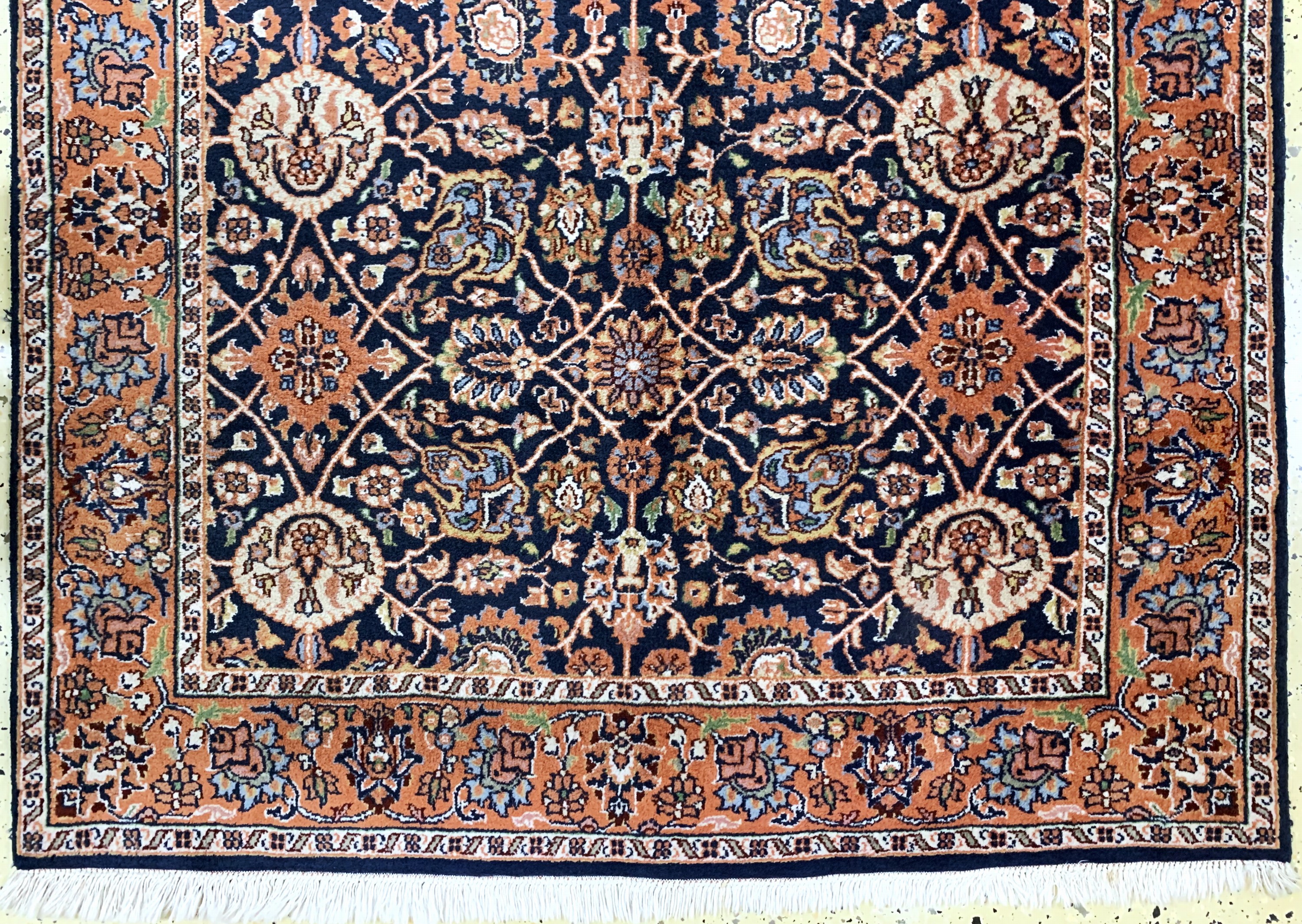 Detail c: Sarogh fein, Indien, Korkwolle auf Baumwolle, ca. 370 x 130 cm, EHZ: 2