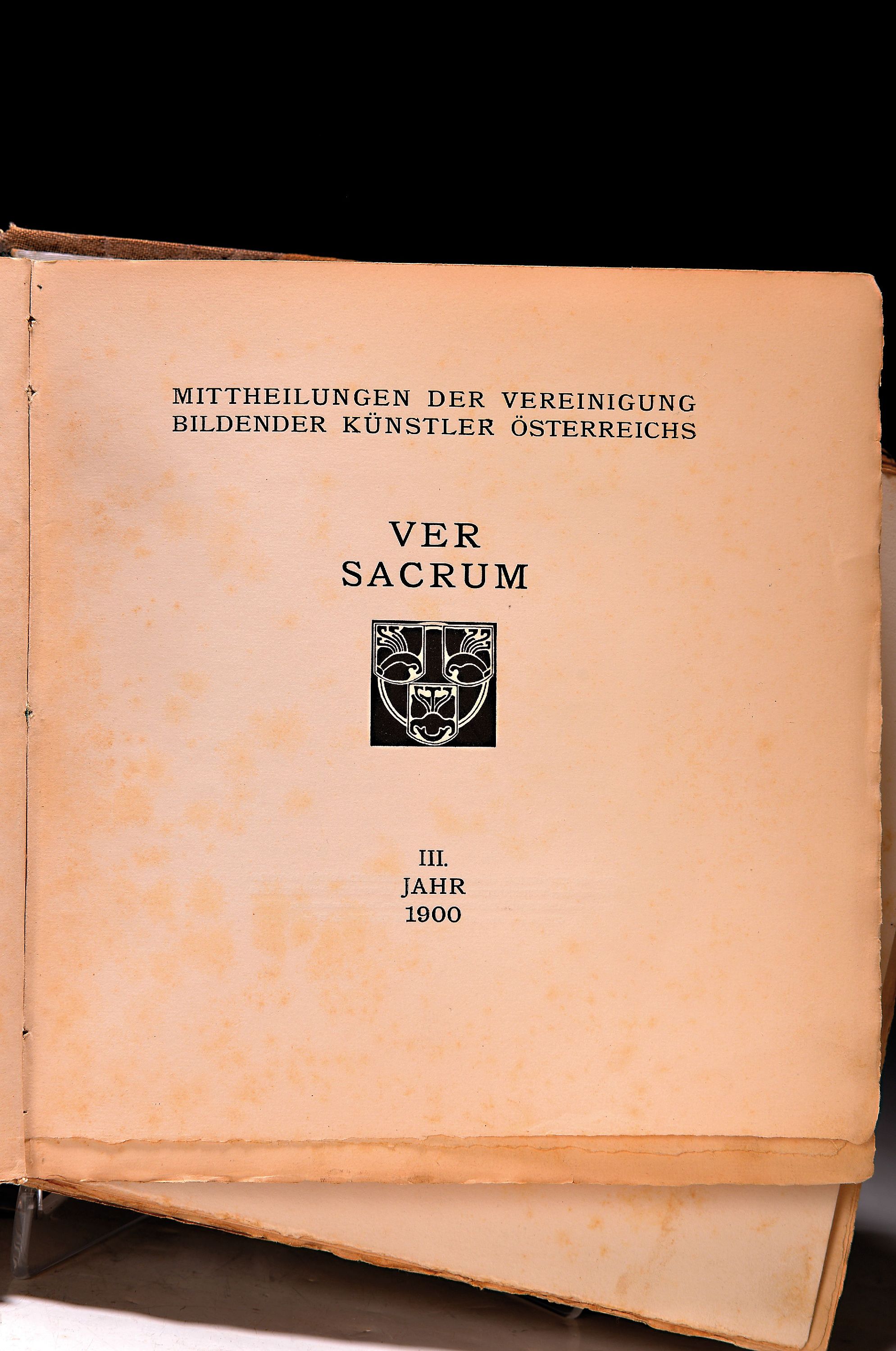 Detail b: Ver Sacrum "Mittheilungen der Vereinigung Bildender Künstler Österreichs", III. Jahr 1900, mit originalem Textileinband von Koloman ...