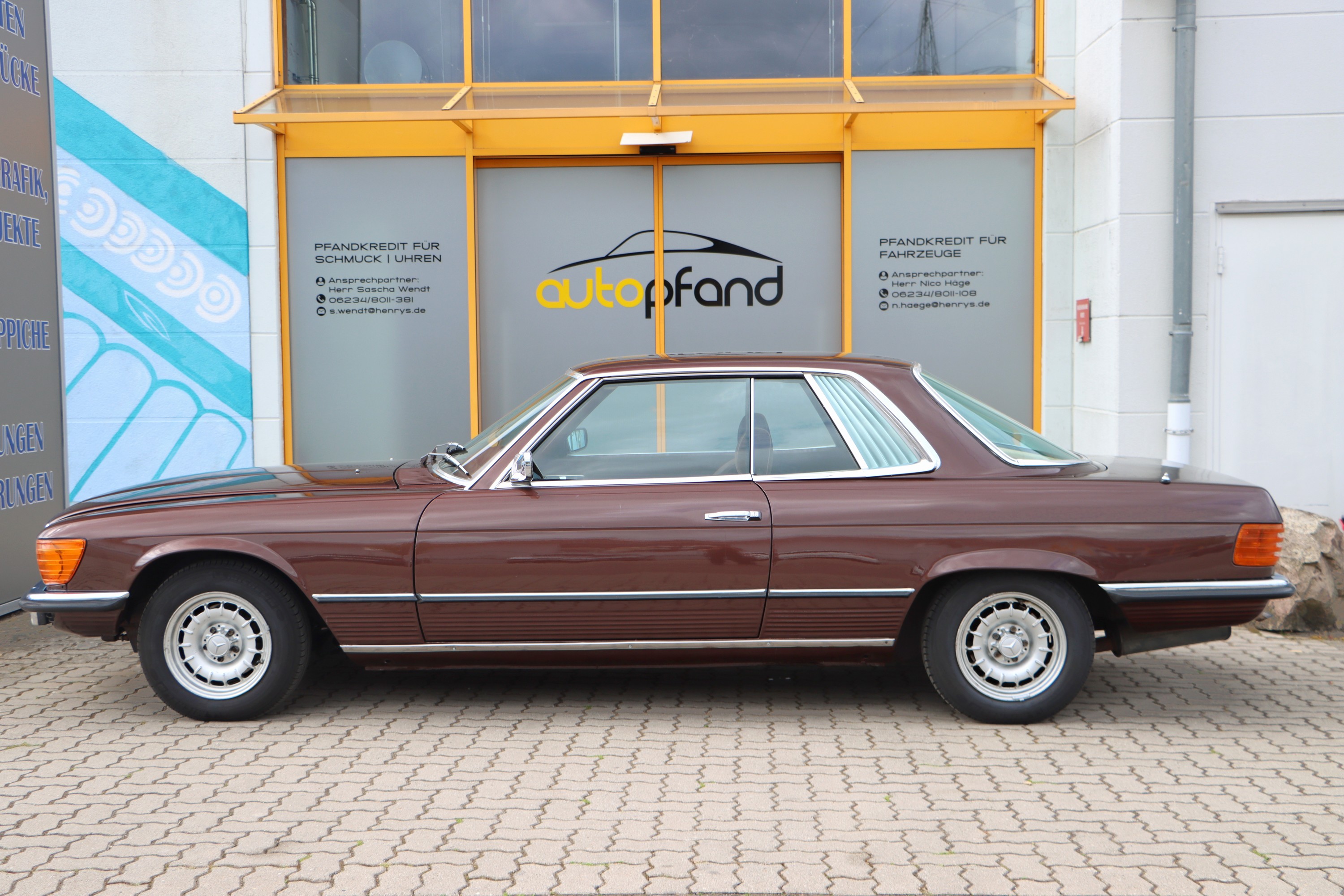 Detail b: Mercedes-Benz 280 SLC, Fahrgestellnummer: 10702210002151, EZ 05/1976, 4. Hand, Laufleistung ca. 279.520 km, HU 06/2026, 136 kW/185 PS, 6-Zylinder, ...