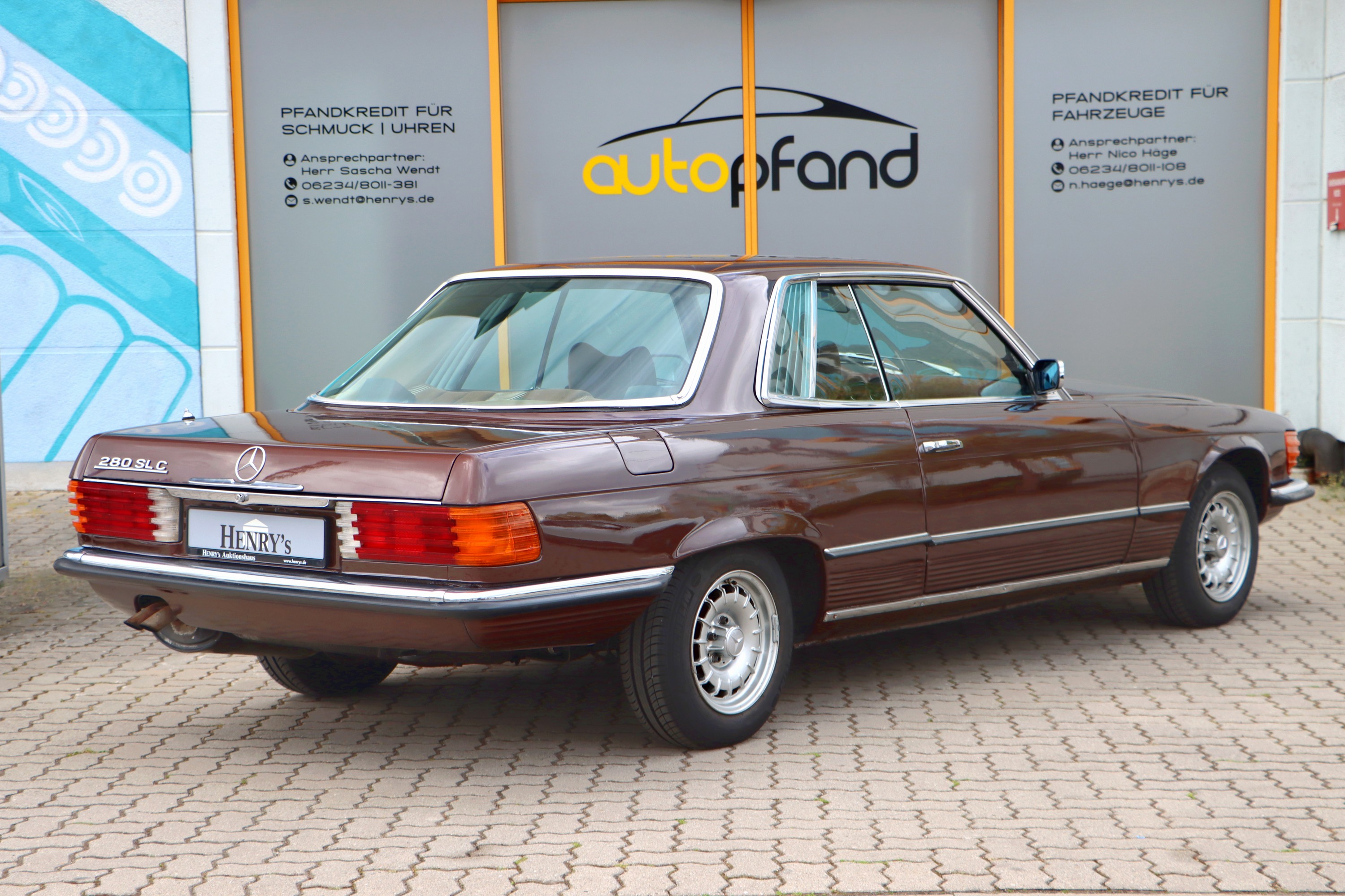 Detail d: Mercedes-Benz 280 SLC, Fahrgestellnummer: 10702210002151, EZ 05/1976, 4. Hand, Laufleistung ca. 279.520 km, HU 06/2026, 136 kW/185 PS, 6-Zylinder, ...