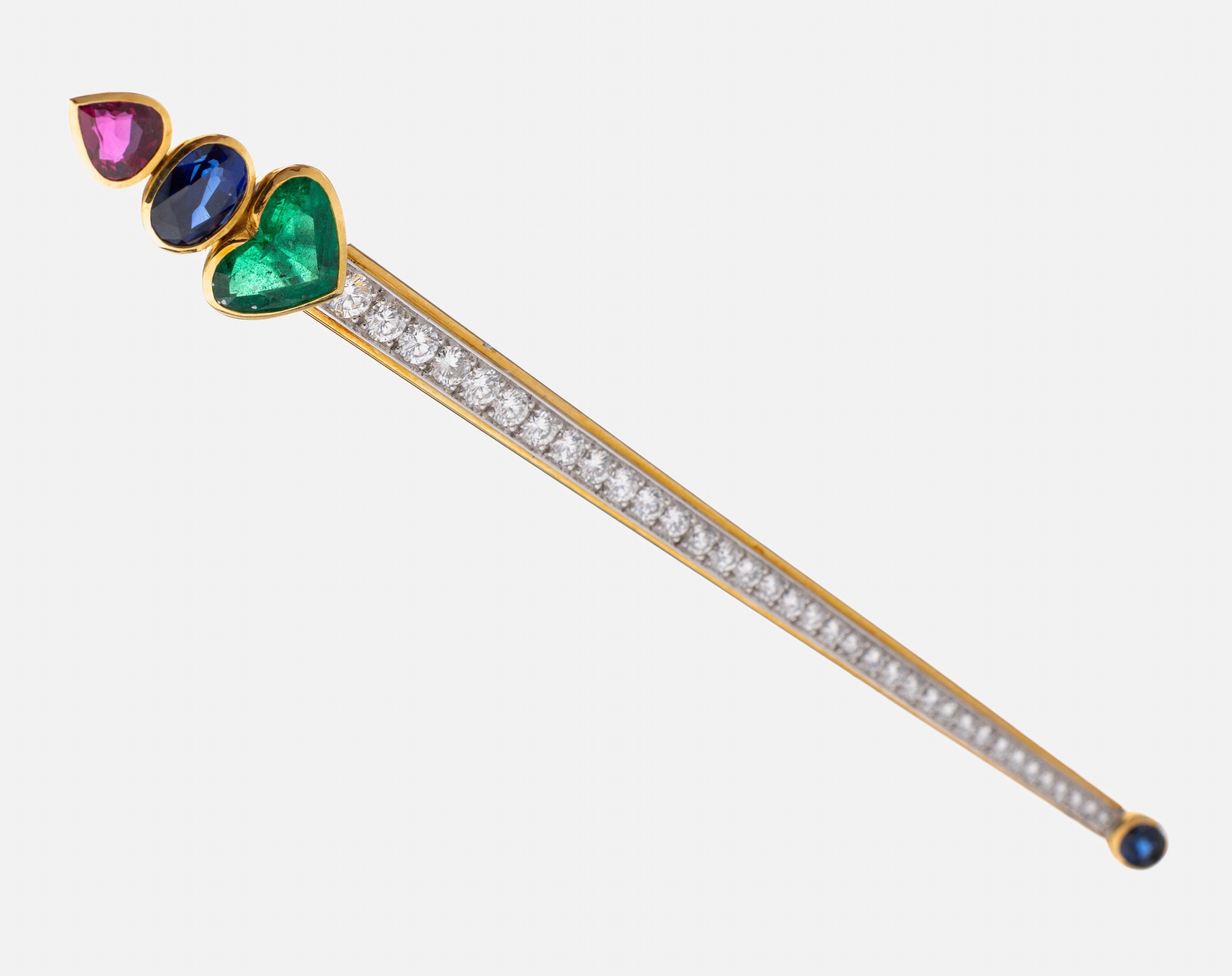 18 kt Gold Brillant-Farbstein-Brosche, GG/WG 750/000, 35 Brillanten zus. ca. 1.40 ct feines Weiß-Weiß/vvs-vs, 2 ovalfacett. Saphireca. 1.74 ct, 1 ...